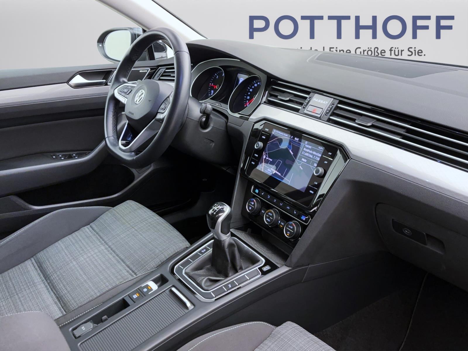 Volkswagen Passat Variant 2.0 TDI BusinessNavi LED ACC Sitzhzg RearView