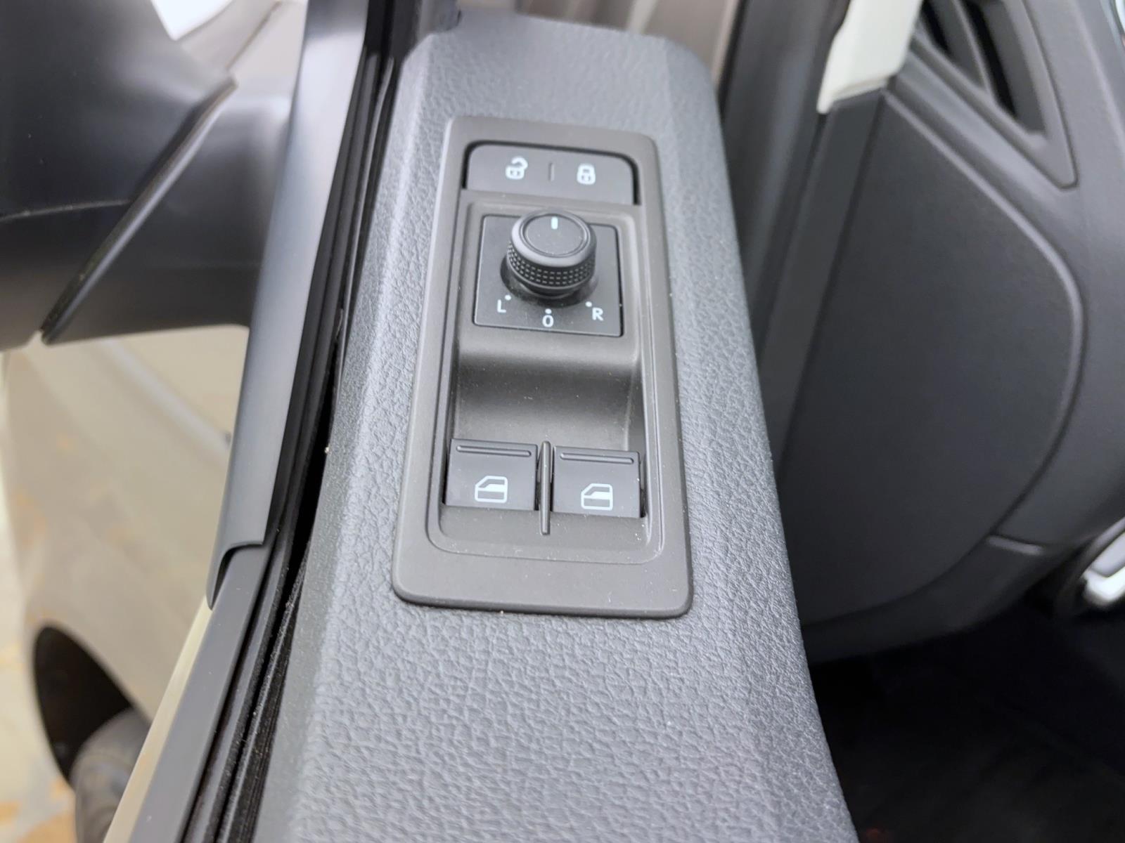 Volkswagen T6 California Beach 7-Sitzer2,0 DSG TDI Navi/Kamera/ACC