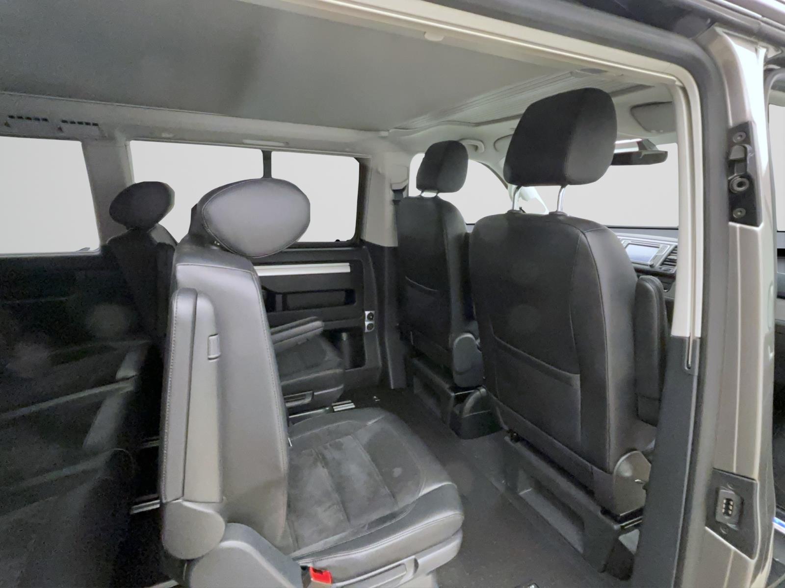 Volkswagen T6 California Beach 7-Sitzer2,0 DSG TDI Navi/Kamera/ACC