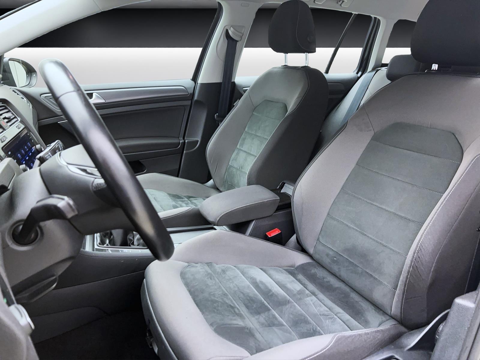Volkswagen Golf Variant 7 VII 2.0 TDI Comfortline Navi ACC LightAssist Sitzhzg