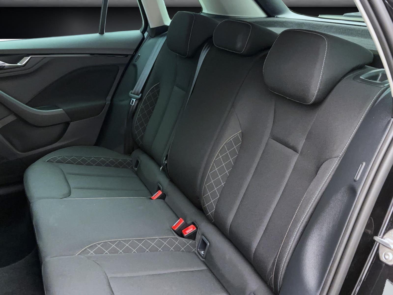 Skoda Kamiq 1.0 TSI Ambition Navi LED Kamera Sitzhzg FrontAssist
