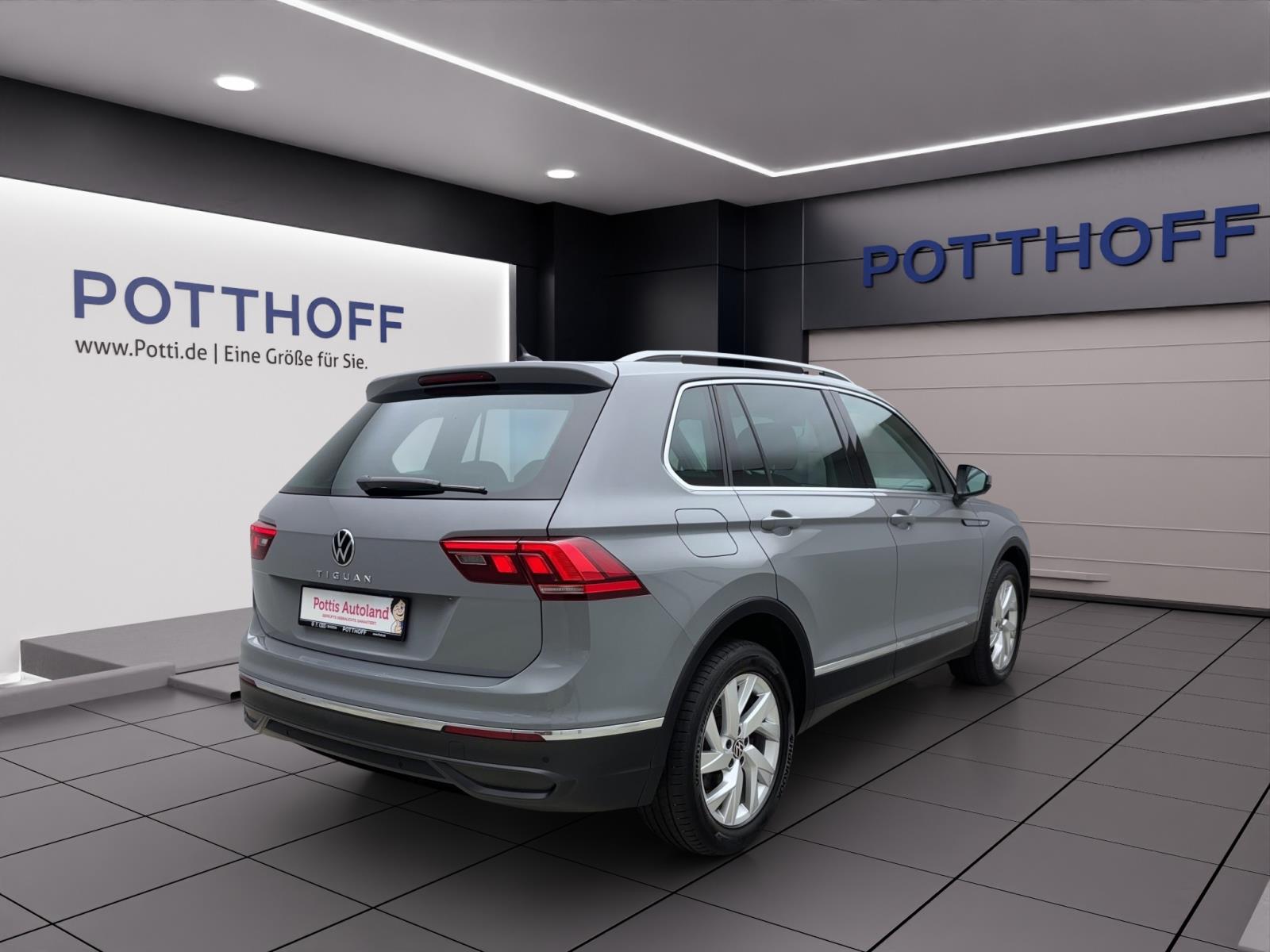Volkswagen Tiguan 2.0 TDI DSG Life 4Motion Navi AHK LED ACC Sitzhzg