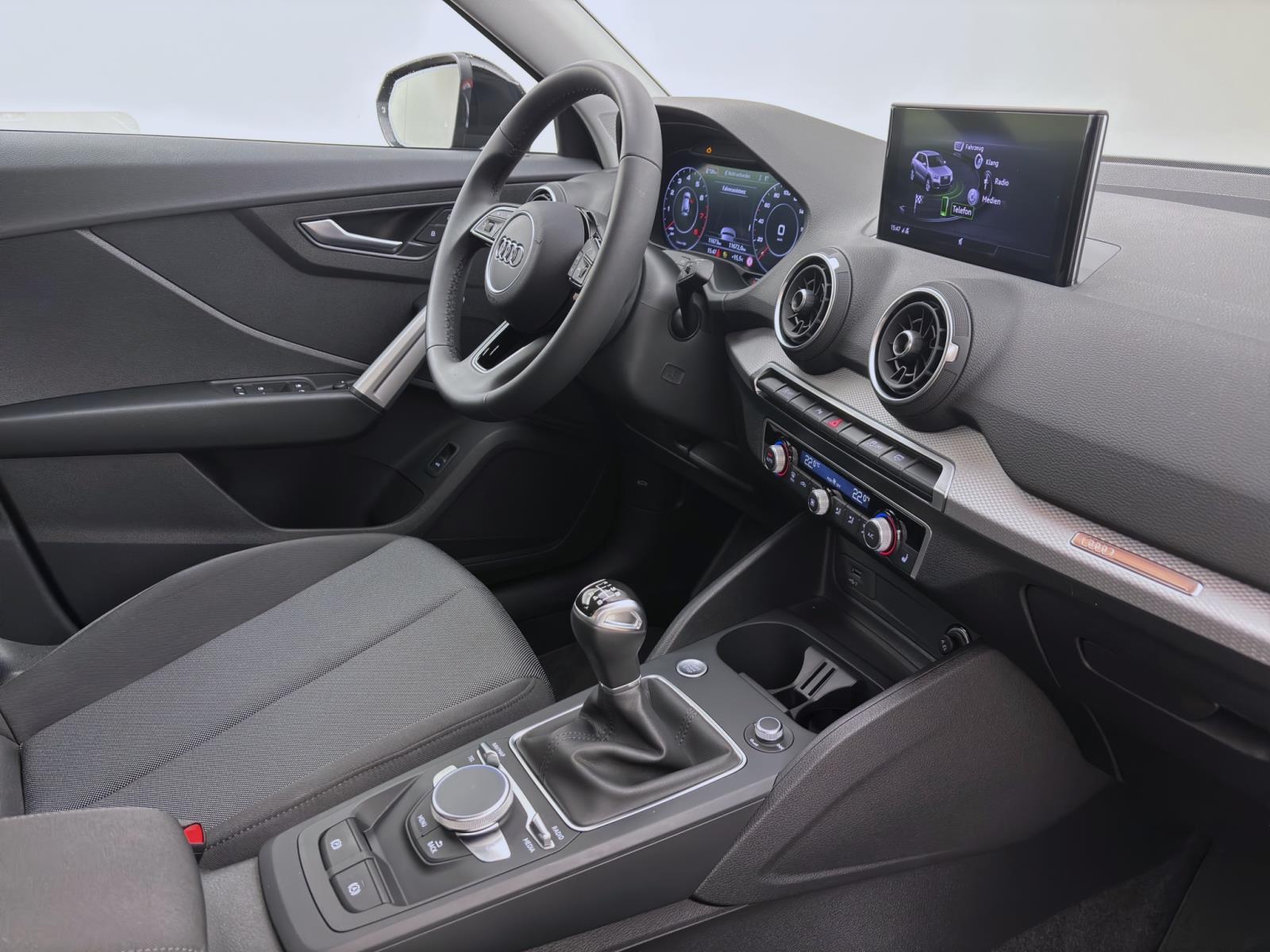 Audi Q2 30 TFSI AHK NAVI+ MATRIX KAMERA PDC GRA
