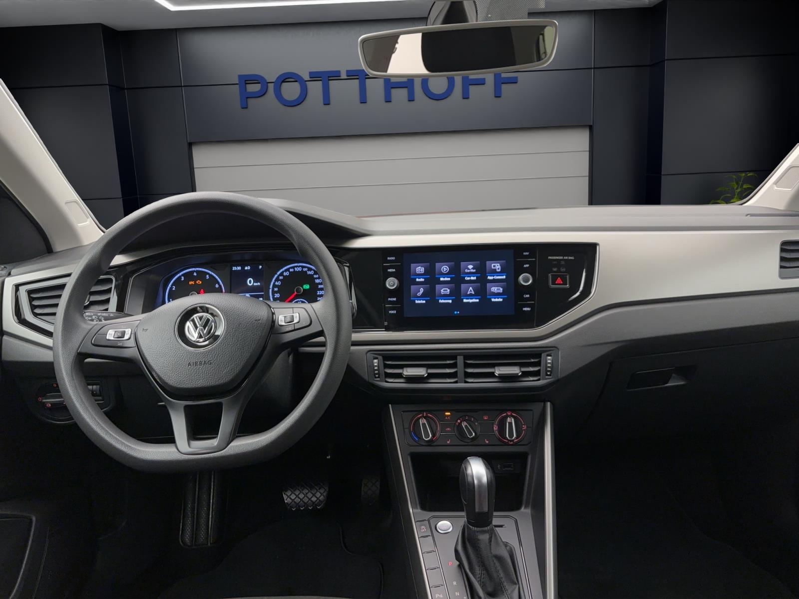 Volkswagen Polo 1.0 TSI DSG Comfortline Navi Sitzhzg Climatic FrontAssist