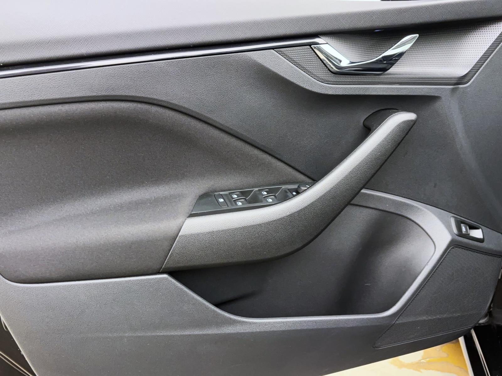 Skoda Scala 1.0 TSI DSG AmbitionLED LaneAssist FrontAssist Climatronic