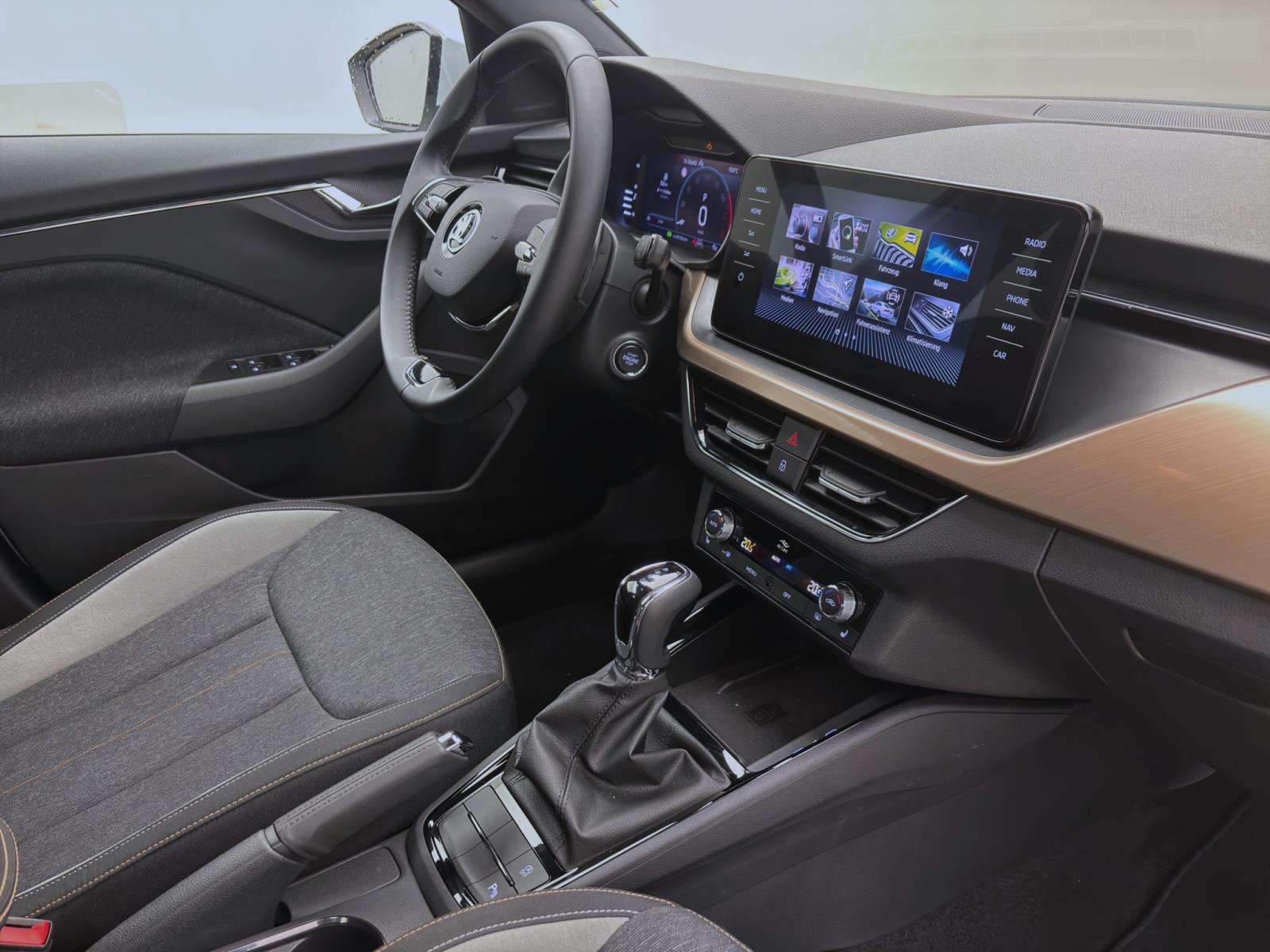Skoda Kamiq 1.0 TSI DSG STYLE NAVI PANO LED KAMERA