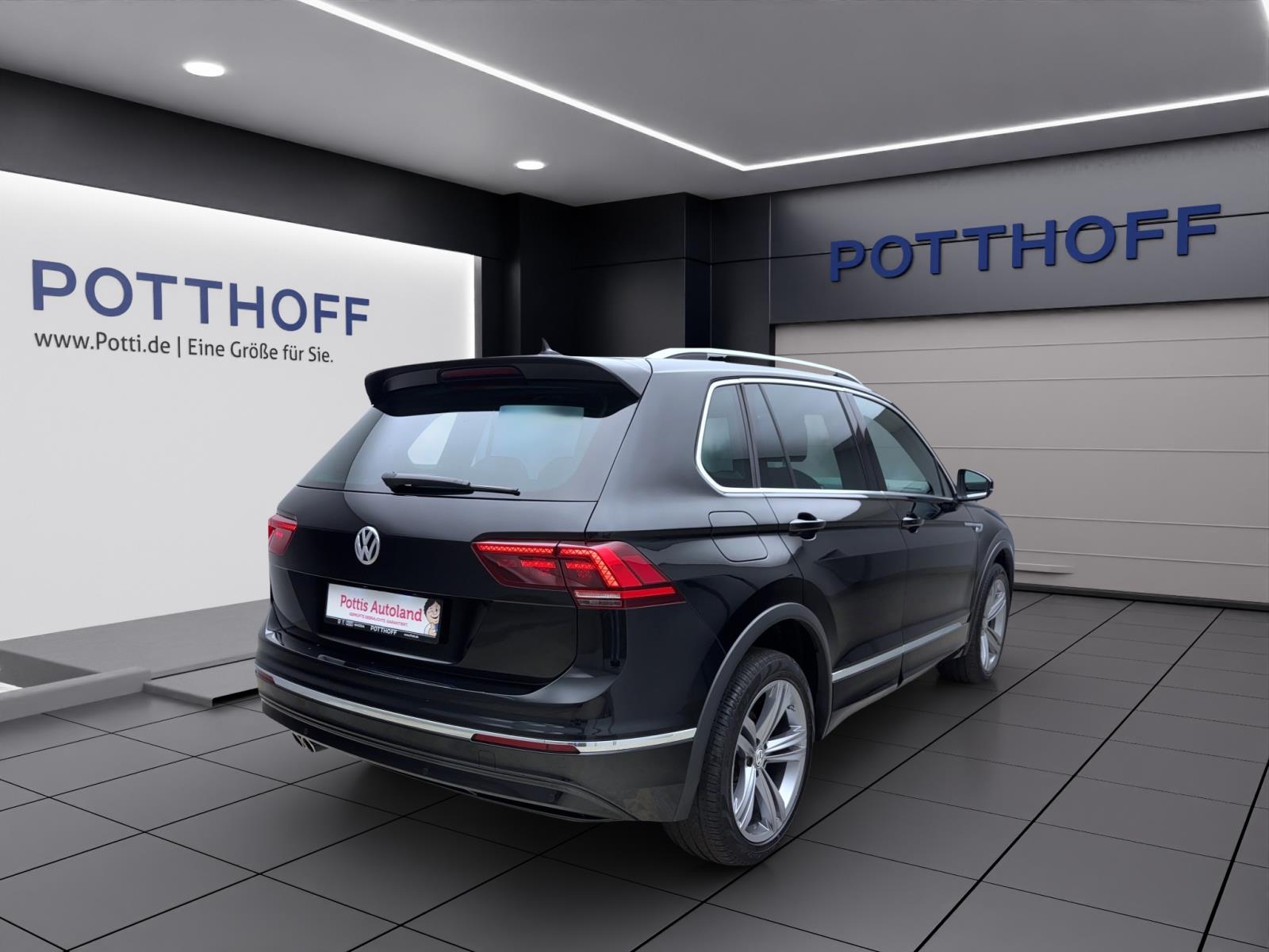 Volkswagen Tiguan 2.0 TDI DSG Highline 4Motion R-LinePano Navi ACC LED Sitzhzg