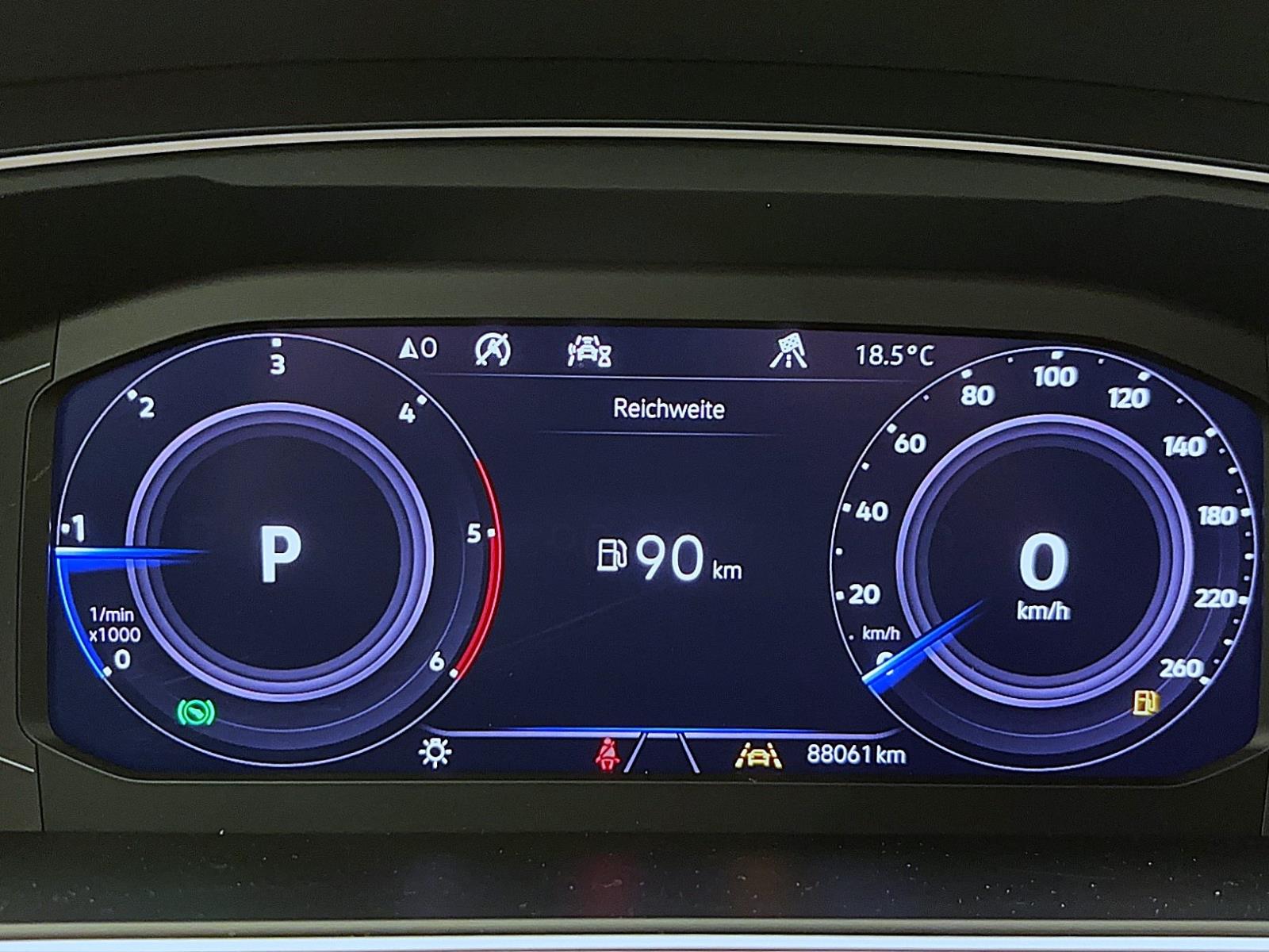 Volkswagen Tiguan 2.0 TDI DSG Highline 4Motion R-LinePano Navi ACC LED Sitzhzg