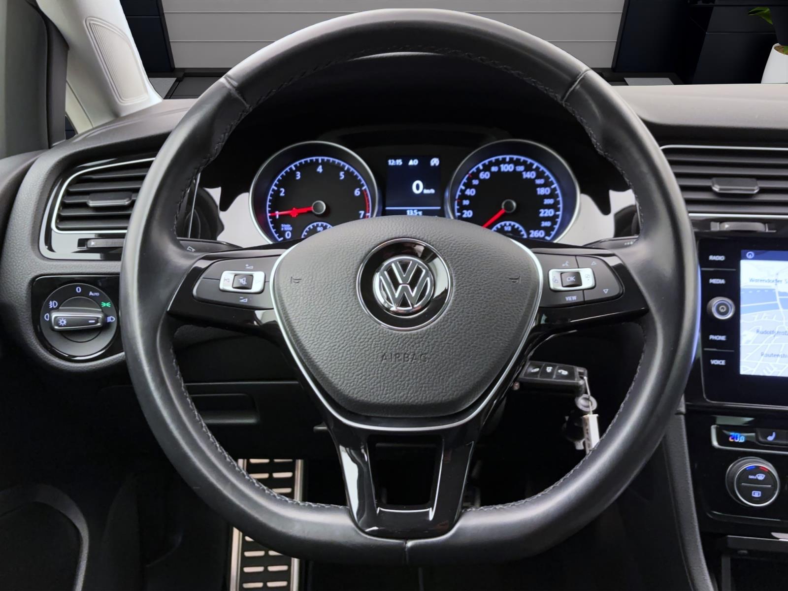 Volkswagen Golf 7 VII 1.0 TSI JoinParkAssist Navi Winter Klima