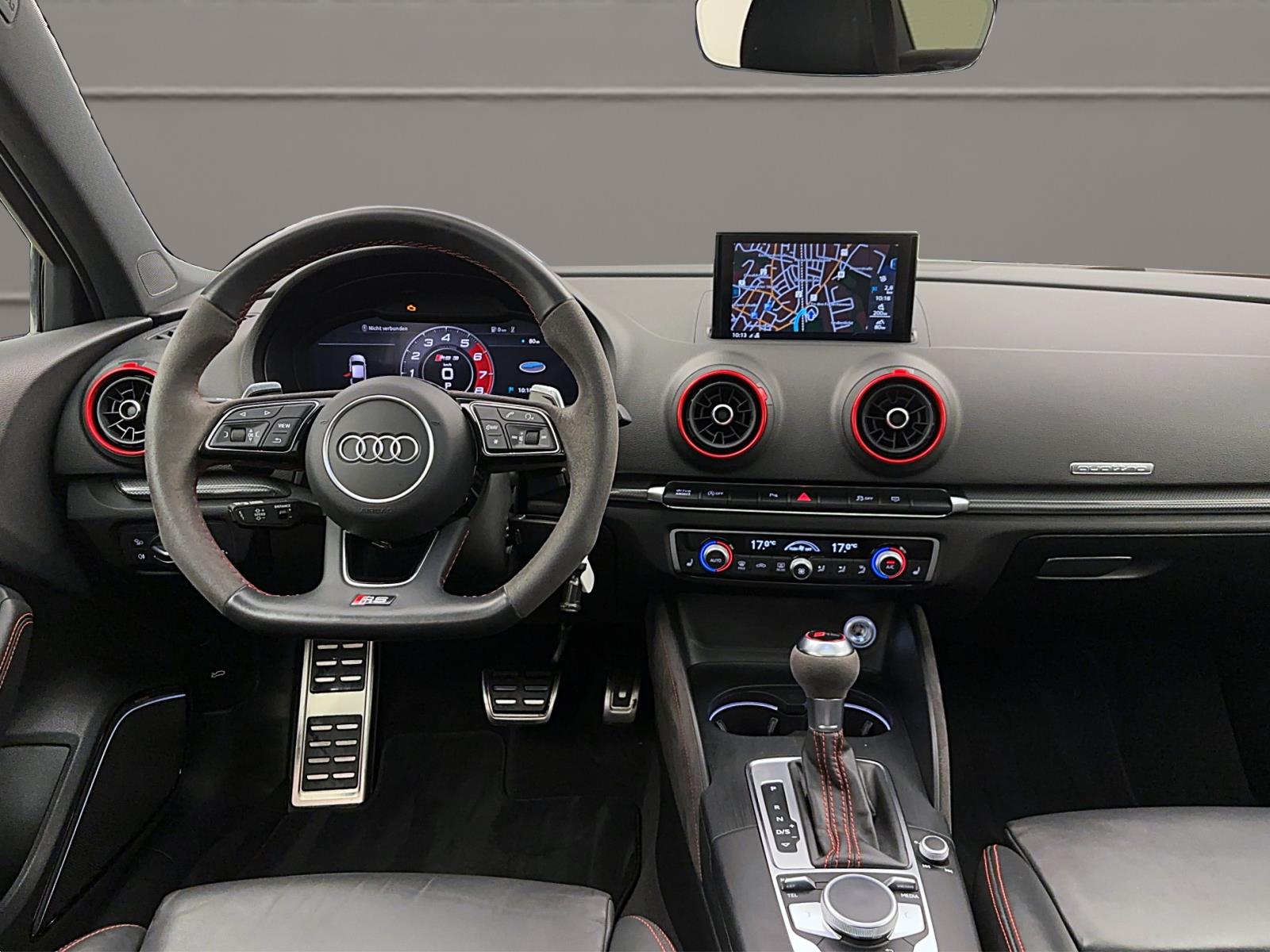 Audi RS3 Limousine Pano Leder Kamera LED Navi B&O 280km/h