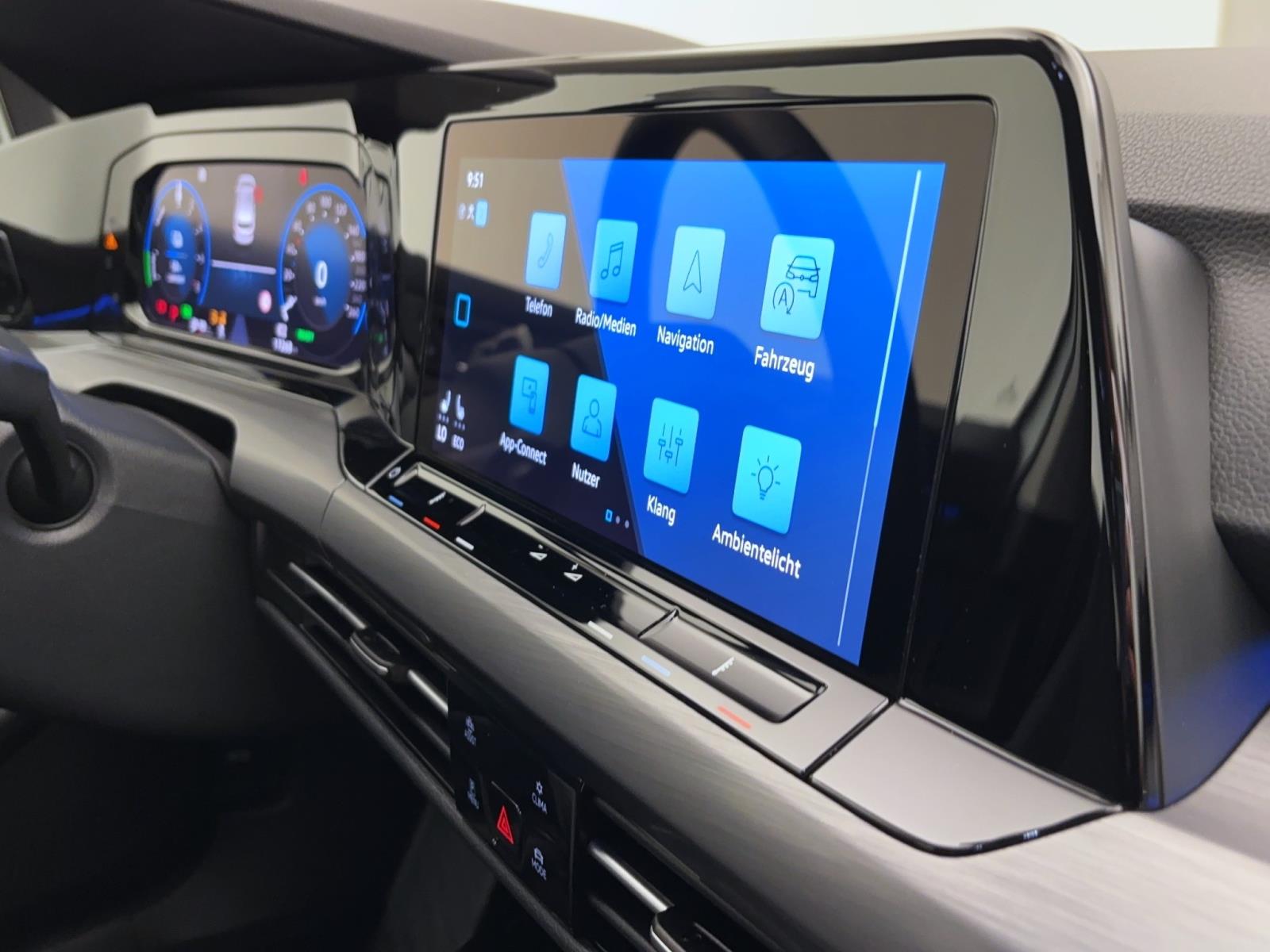 Volkswagen Golf 8 1.4 TSI eHybrid DSG StyleACC PDC IQ.Light Navi AppConnect