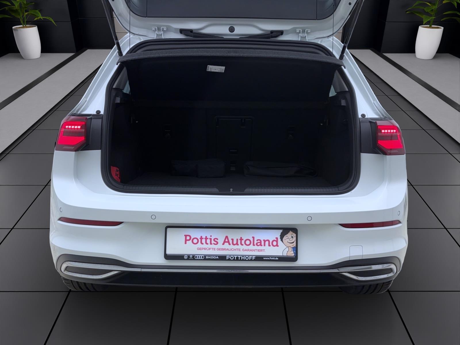 Volkswagen Golf 1.4 TSI eHybrid DSG STYLE NAVI IQ.LIGHT ACC