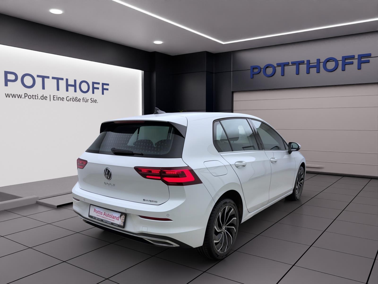 Volkswagen Golf 1.4 TSI eHybrid DSG STYLE NAVI IQ.LIGHT ACC