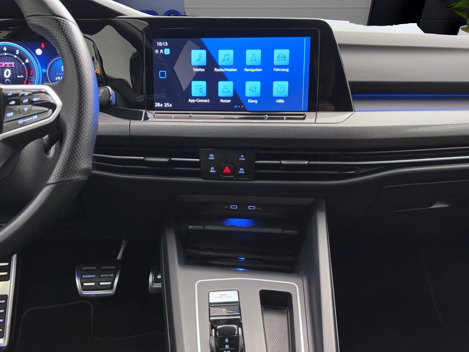 Volkswagen Golf 8 2.0 TSI DSG GTI Navi LED+ LaneAssist FrontAssist