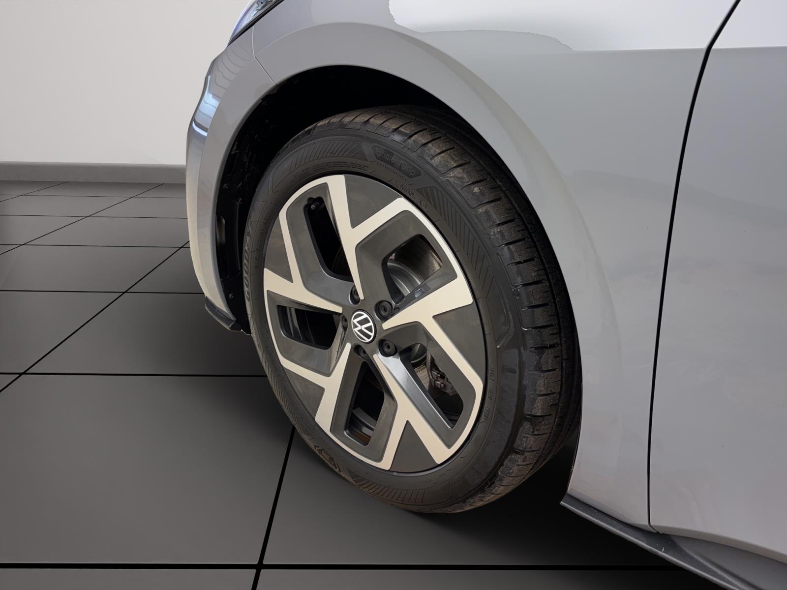 Volkswagen ID.3 Pro AHK Wärmepumpe ACC Kamera IQ.Light