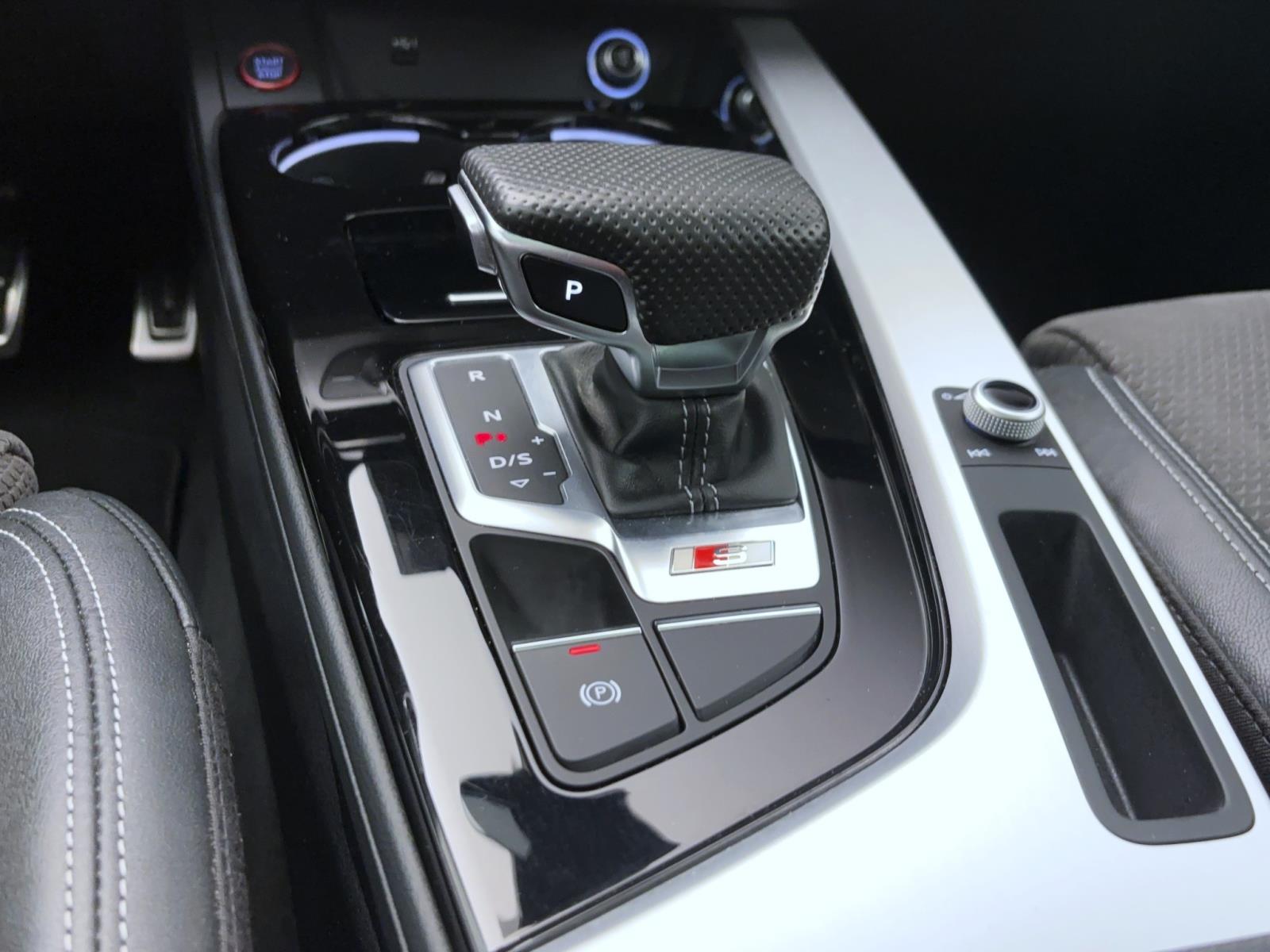 Audi S4 Avant Pano PDC Matrix Navi Sitzhzg Tempo