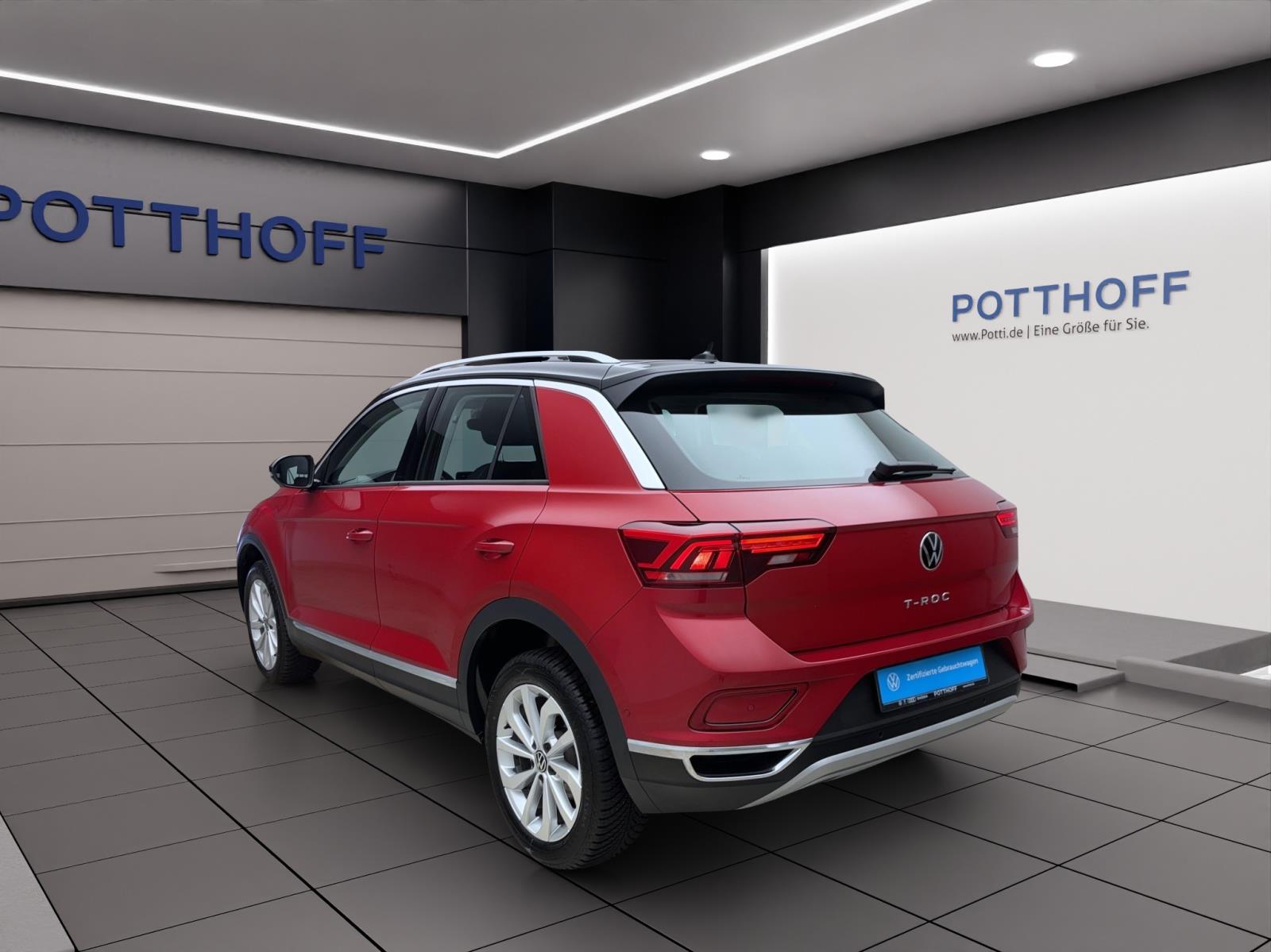 Volkswagen T-Roc 1.5 TSI DSG StyleNavi LED+ ACC RearView LaneAssist
