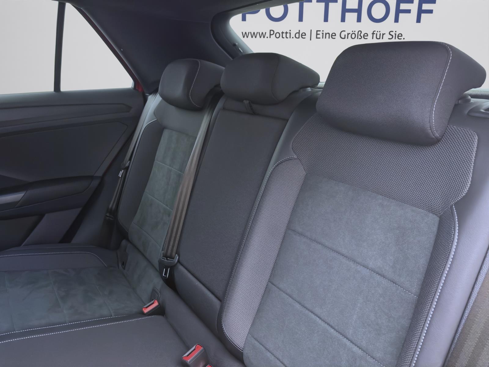 Volkswagen T-Roc 1.5 TSI DSG R-LINE KAMERA ACC PDC AHK