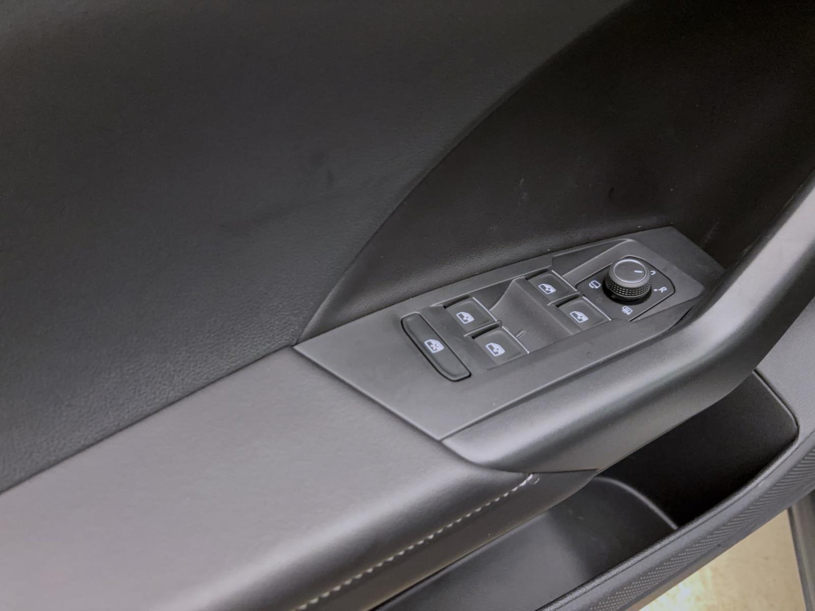 Volkswagen T-Cross 1.5 TSI DSG R-Line AHK ACC IQ.Light Navi IQ.Drive AppConnect TravelAssist