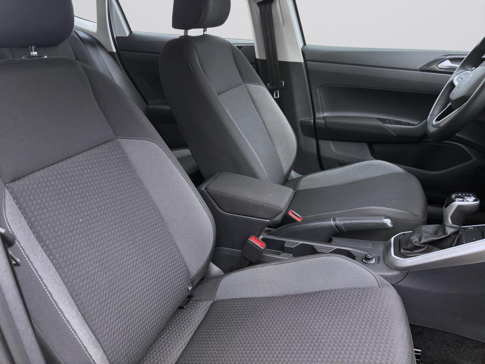 Volkswagen Polo 1.0 TSI DSG LIFE LED SITZHZG APPCONNECT GRA