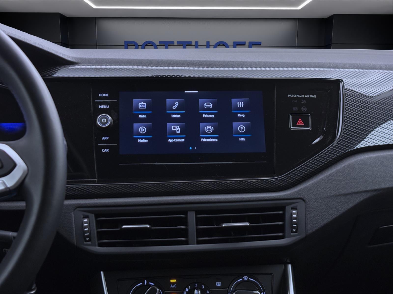 Volkswagen Polo 1.0 TSI DSG LIFE SITZHZG KLIMA D.COCKPIT LED
