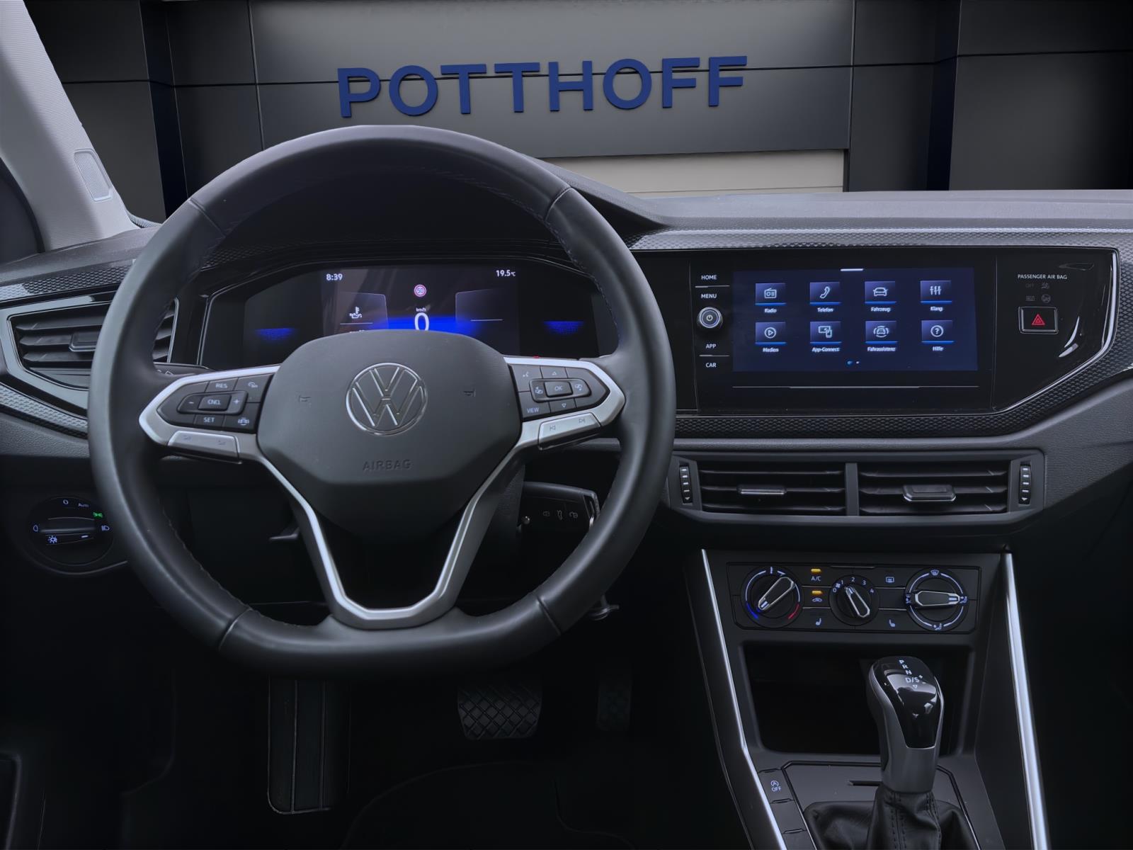 Volkswagen Polo 1.0 TSI DSG LIFE LED SITZHZG PDC DAB+