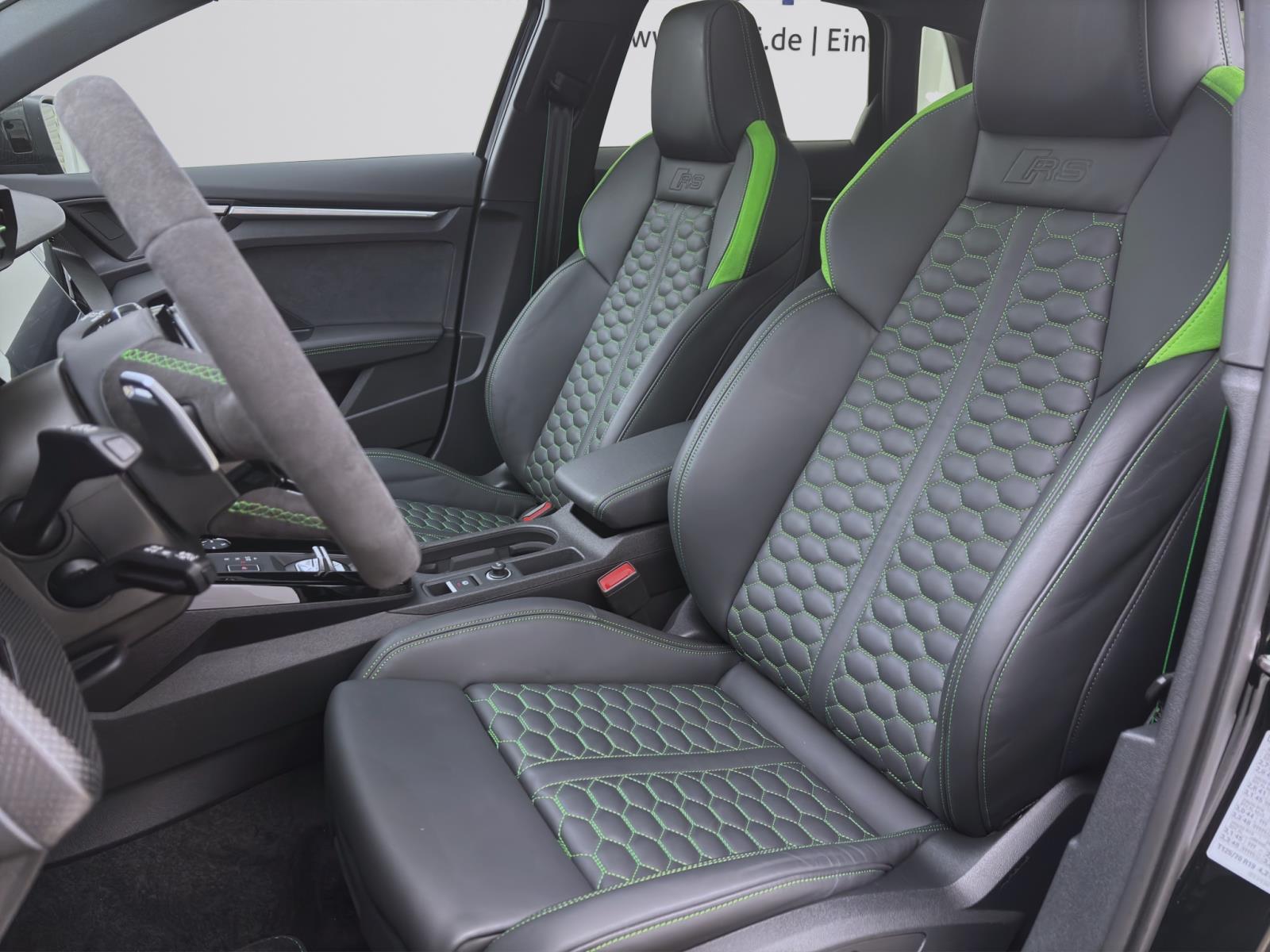 Audi RS3 Sportback PANO ACC MATRIX B&O HuD