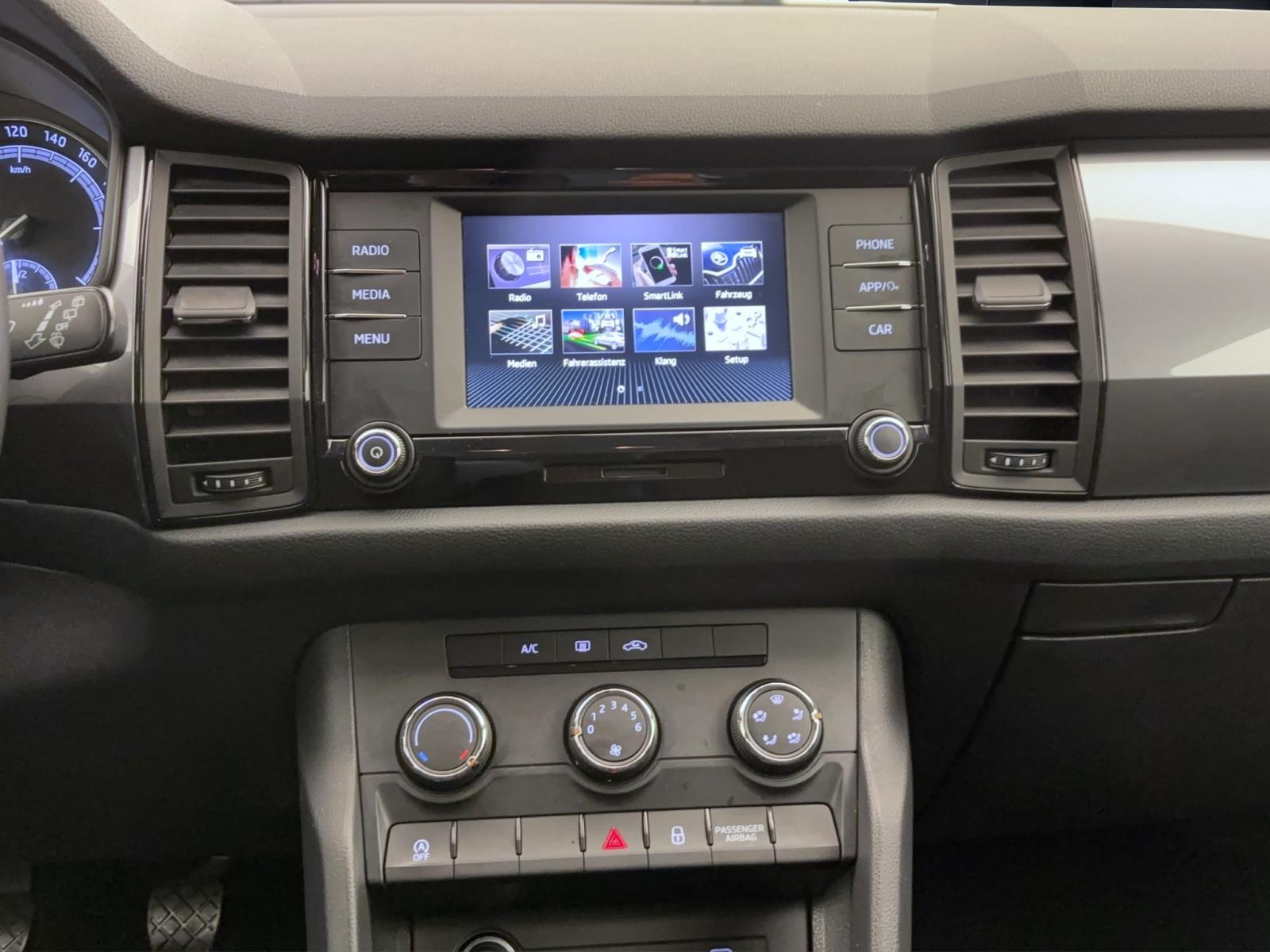 Skoda Kodiaq 1.5 TSI Active 7-Sitzer Climatic FrontAssist DAB+