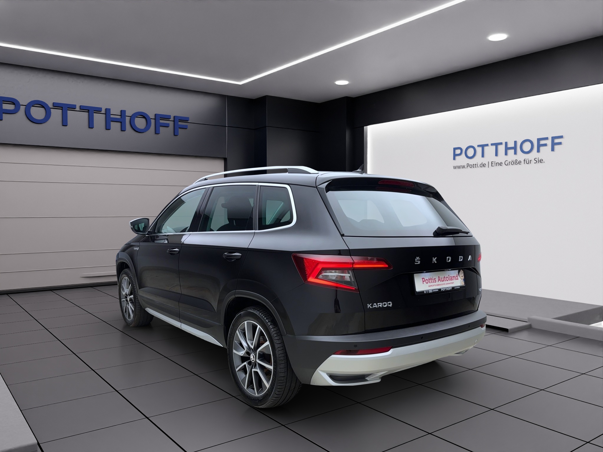 Skoda Karoq 2.0 TDI DSG Scout 4x4Navi LED RearAssist Sitzhzg