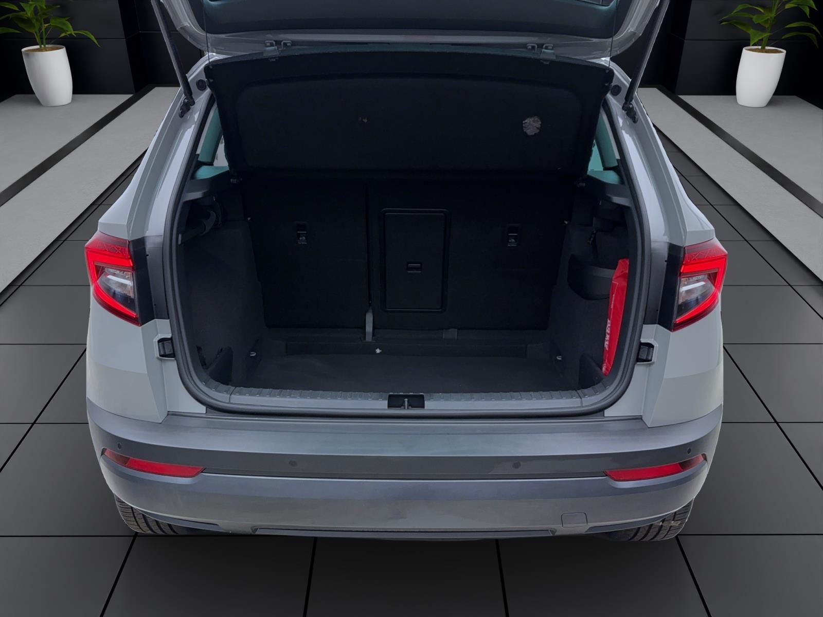 Skoda Karoq 1.6 TDI Ambition Navi ACC Sitzhzg FrontAssist