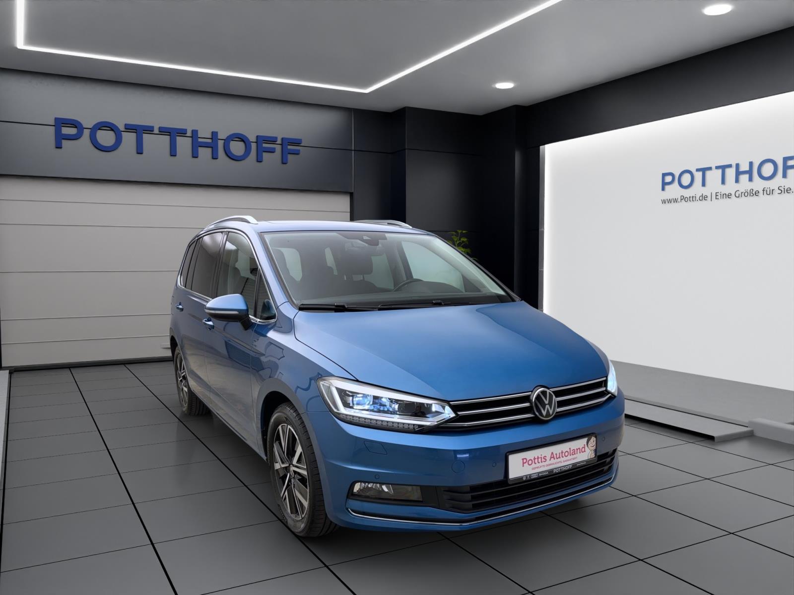 Volkswagen Touran 2.0 TDI DSG HighlineStandhzg Pano ACC PDC Kamera Navi