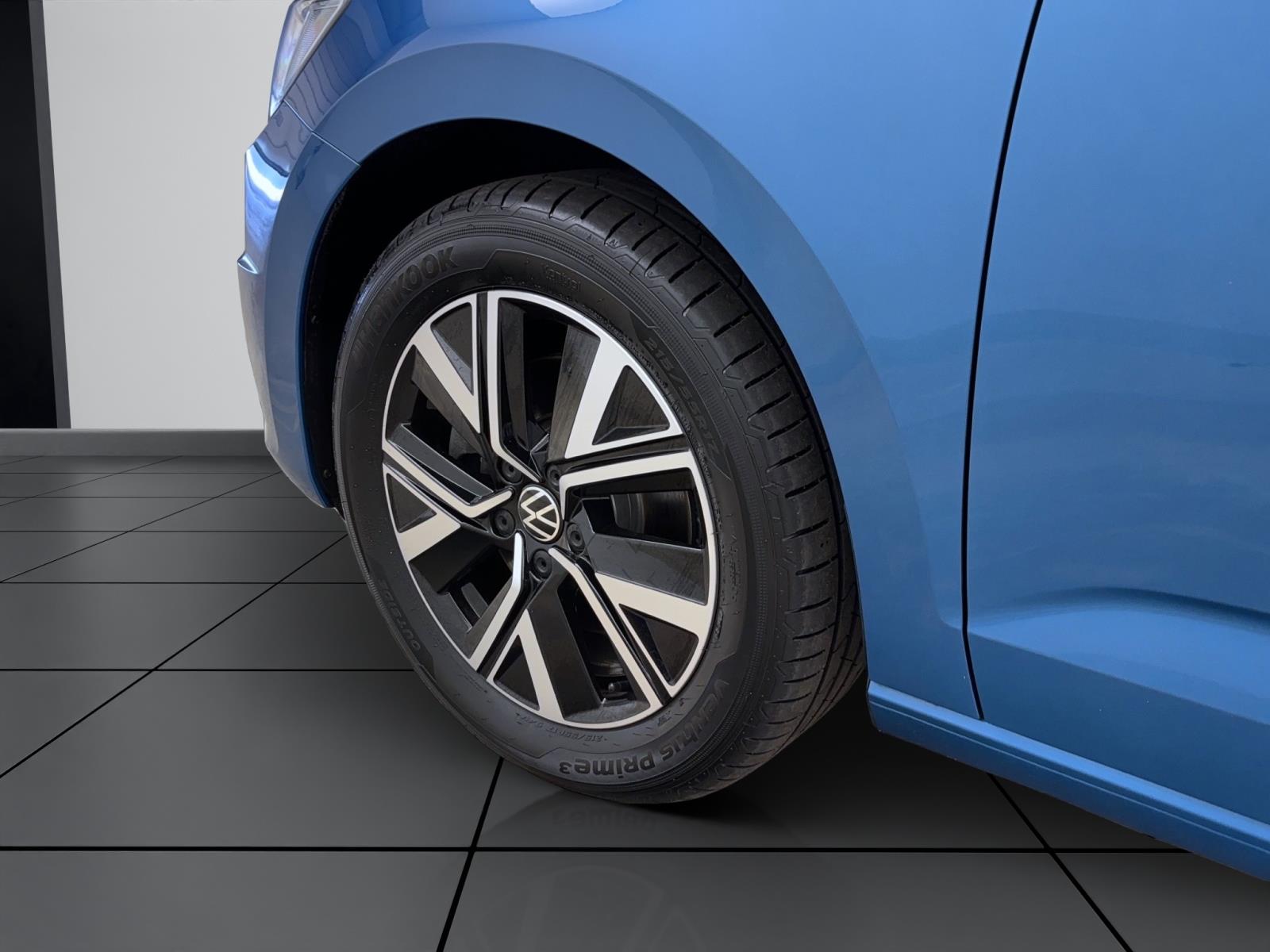 Volkswagen Touran 2.0 TDI DSG HighlineStandhzg Pano ACC PDC Kamera Navi