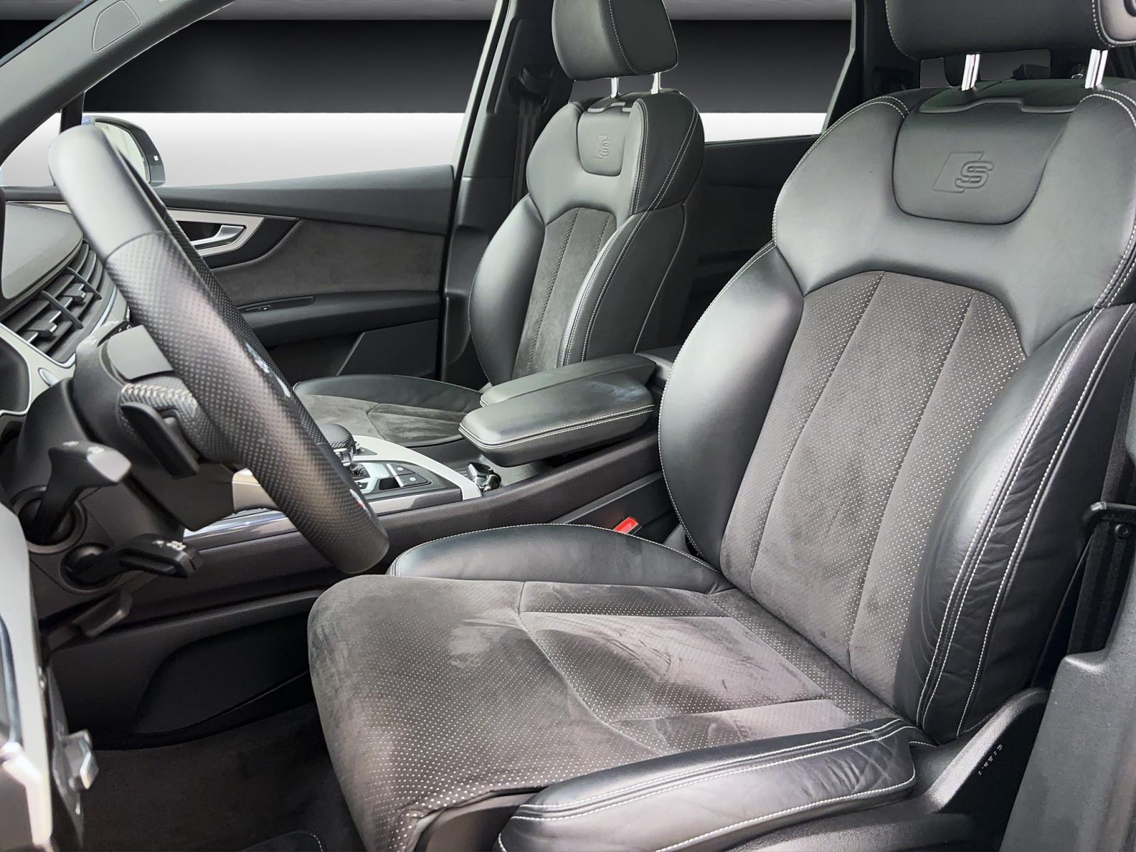 Audi Q7 50 TDI q S line 7-Sitzer Pano AHK PDC Kamera LED B&O