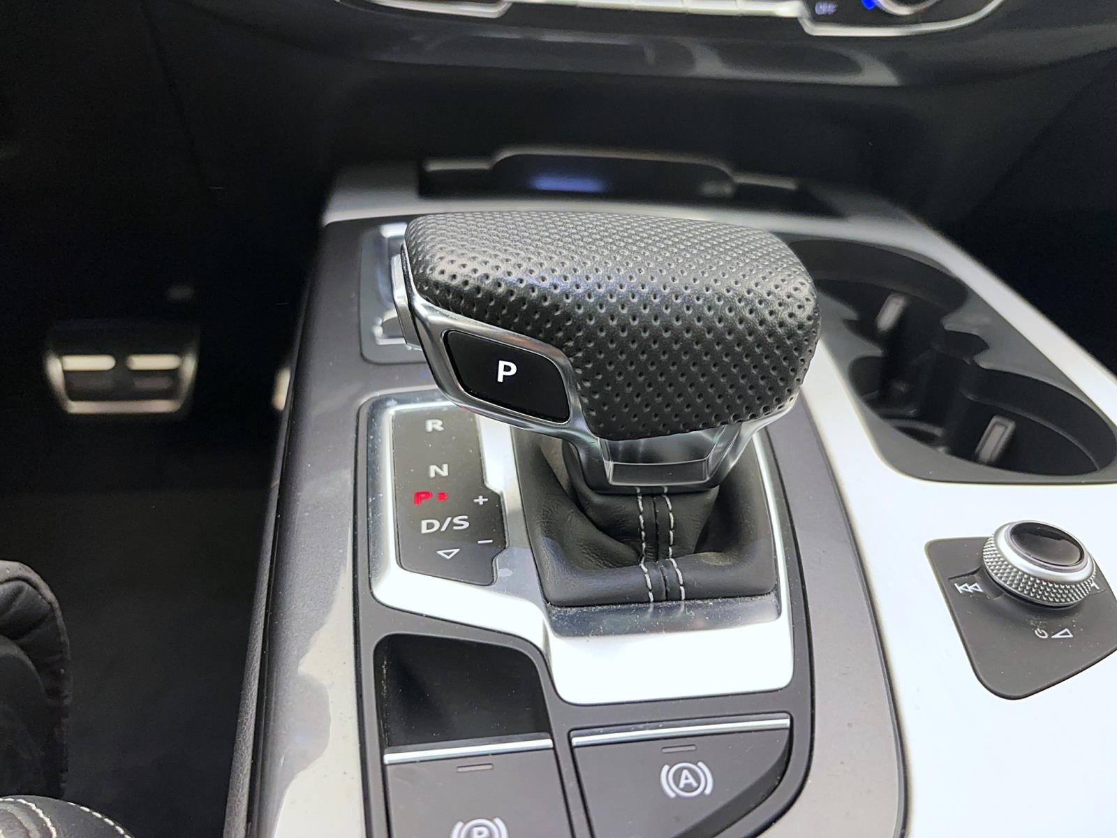 Audi Q7 50 TDI q S line 7-Sitzer Pano AHK PDC Kamera LED B&O