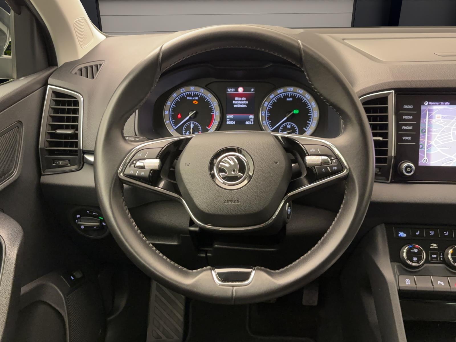 Skoda Karoq 2.0 TDI DSG AmbitionNavi AHK LED KeylessEntry Sitzhzg