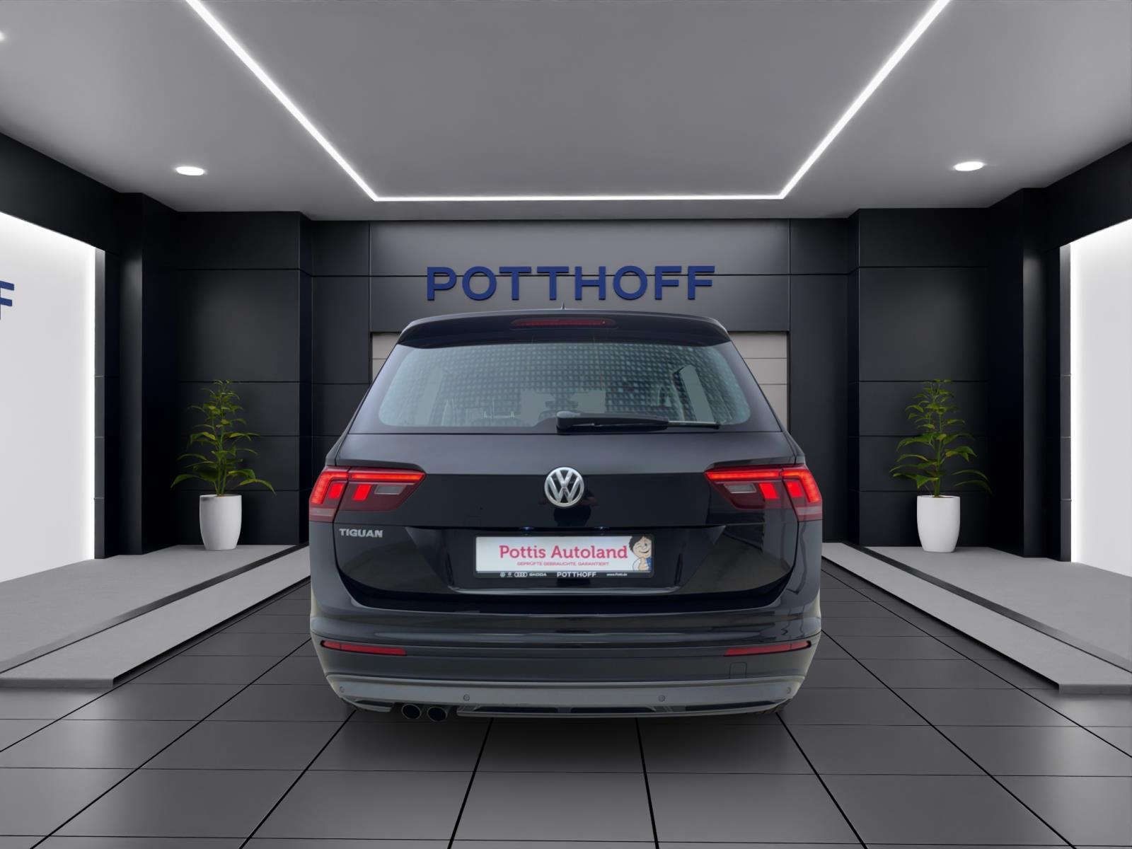 Volkswagen Tiguan 1.5 TSI COMFORTLINE NAVI AHK SITZHZG