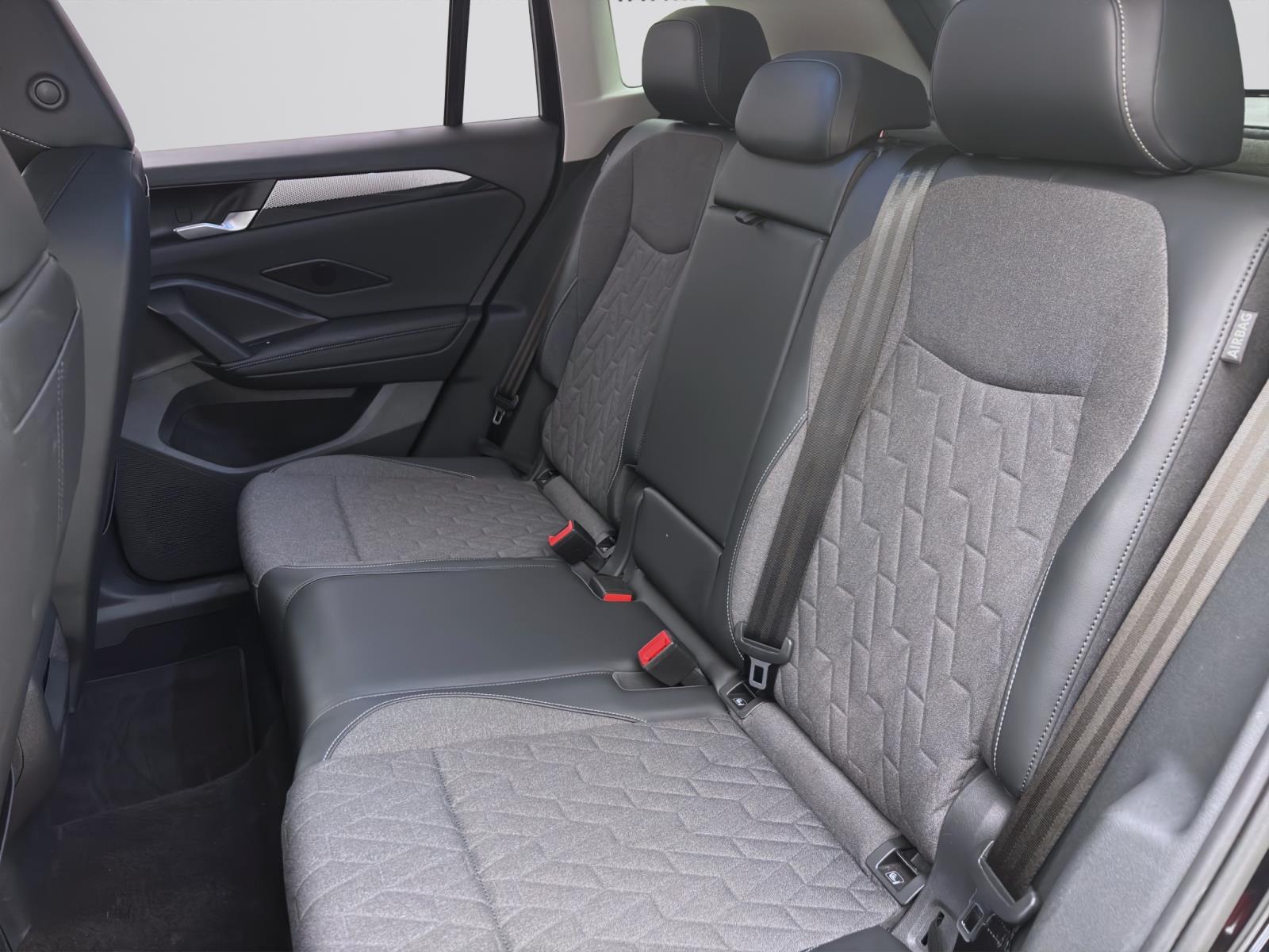 Volkswagen Tiguan 2.0 TDI DSG LIFE AHK NAVI LED+ KAMERA