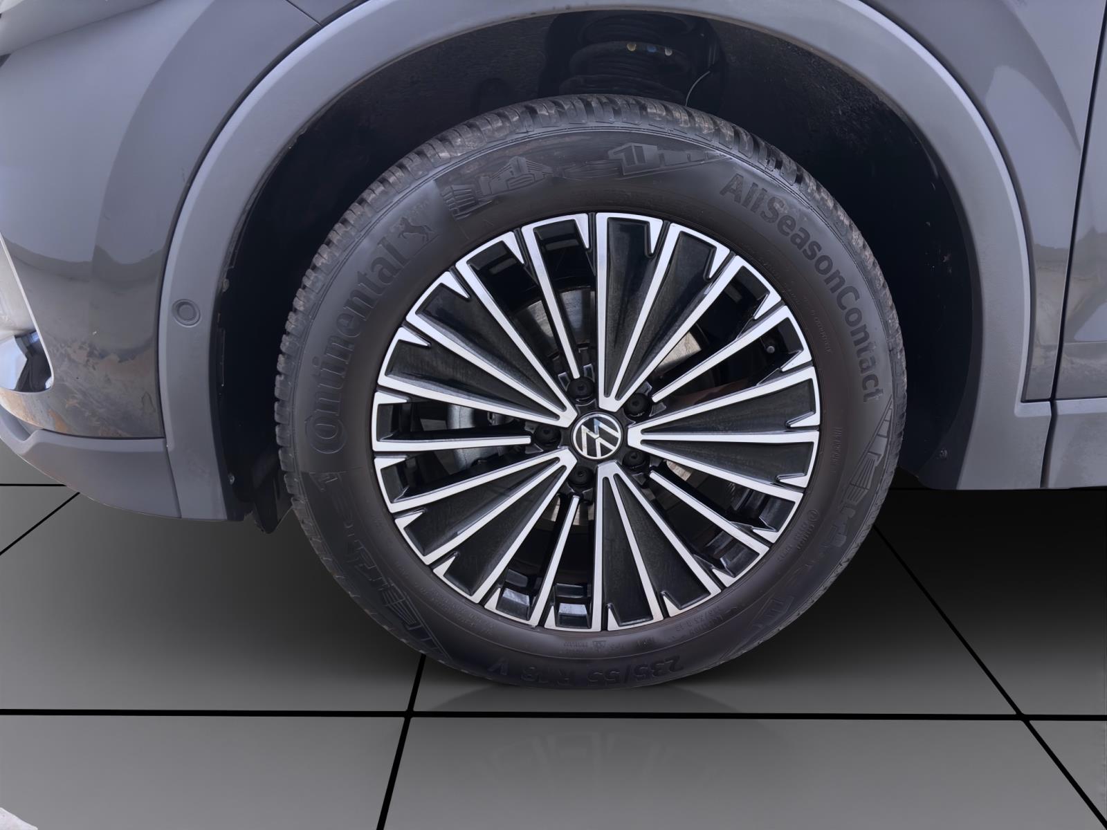 Volkswagen Tiguan 1.5 eTSI DSG LIFE AHK ACC KAMERA LED GRA