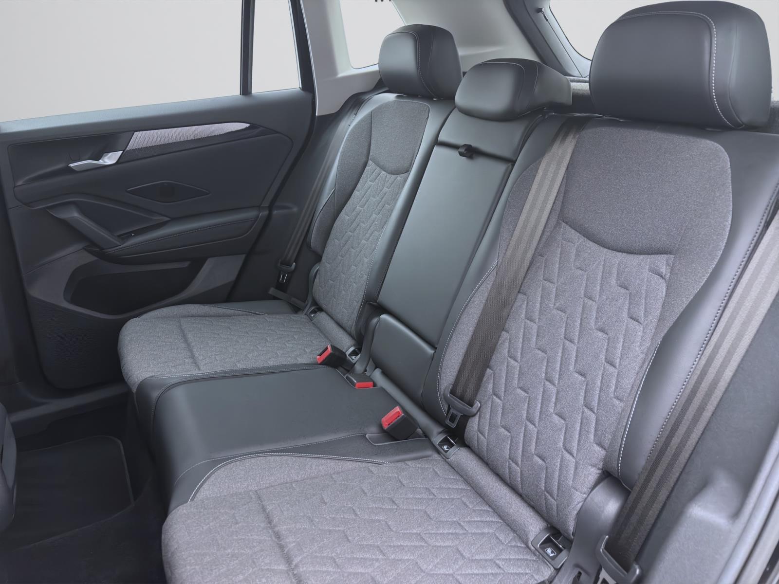 Volkswagen Tiguan 1.5 eTSI DSG LIFE AHK KAMAERA ACC LED