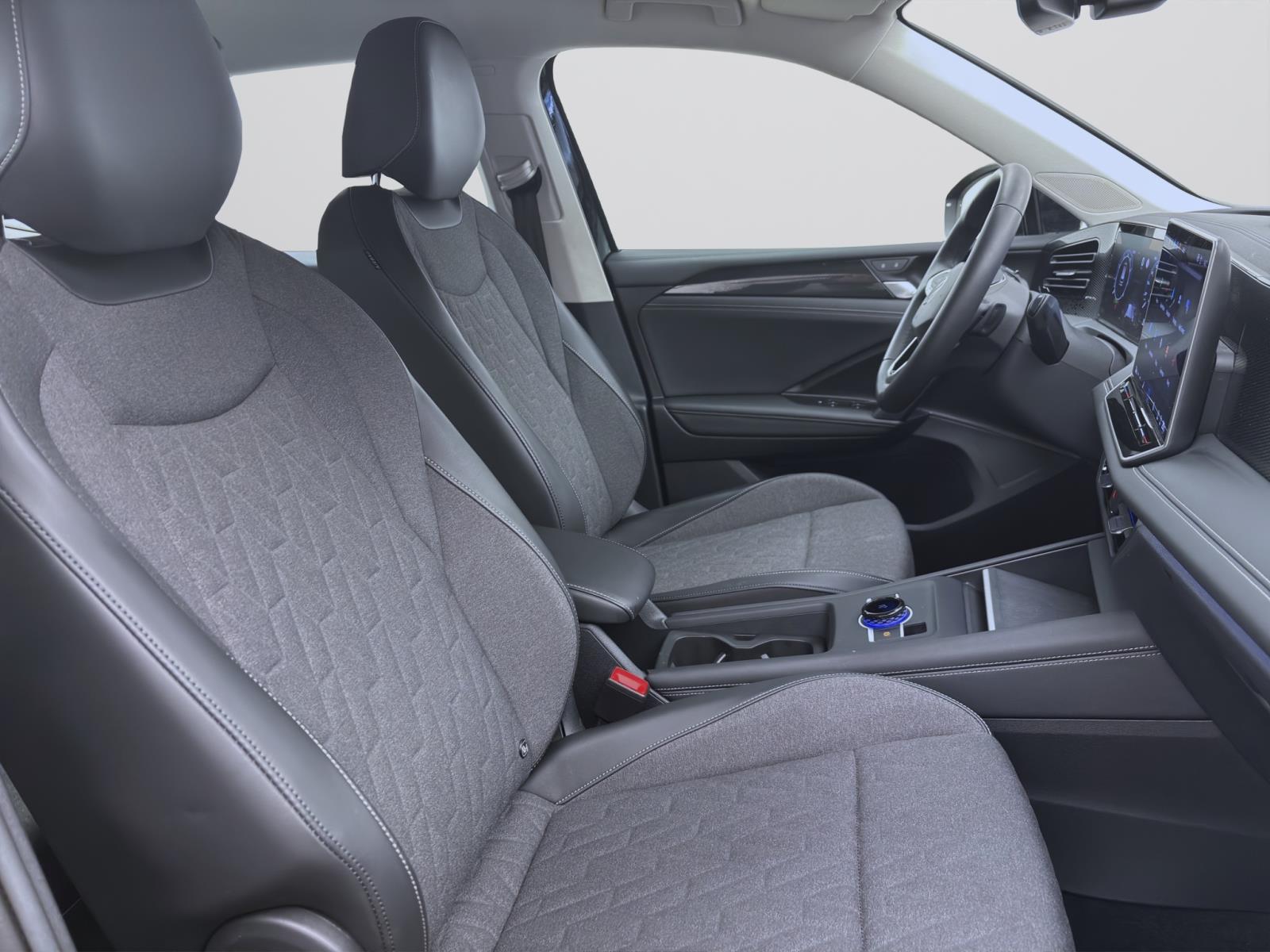 Volkswagen Tiguan 1.5 eTSI DSG LIFE AHK KAMAERA ACC LED