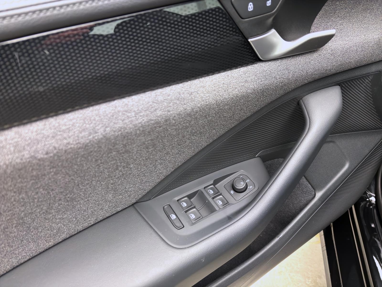 Volkswagen Passat Variant 1.5 eTSI DSG ACC KAMERA APPCONNECT