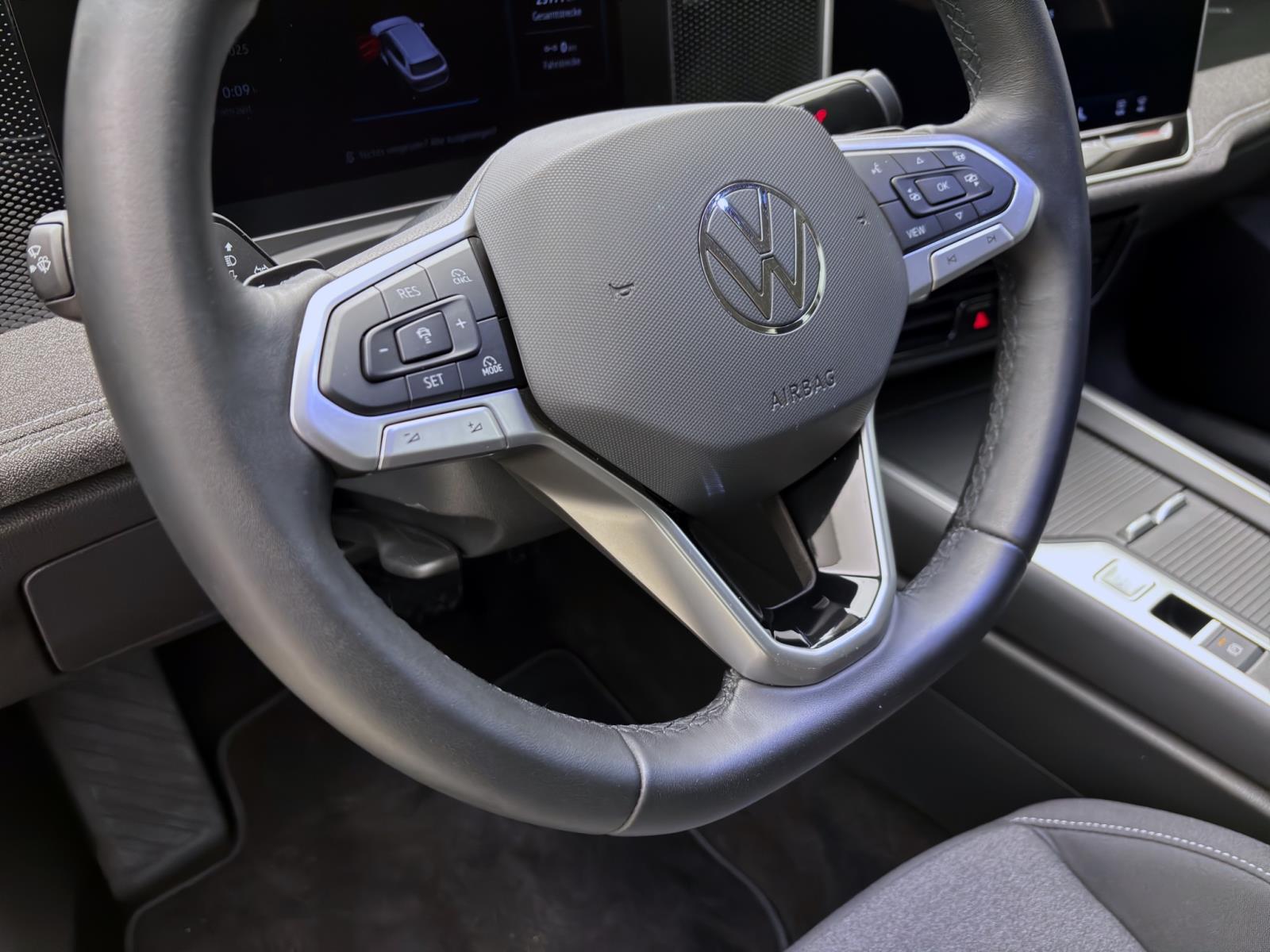 Volkswagen Passat Variant 1.5 eTSI DSG ACC KAMERA APPCONNECT