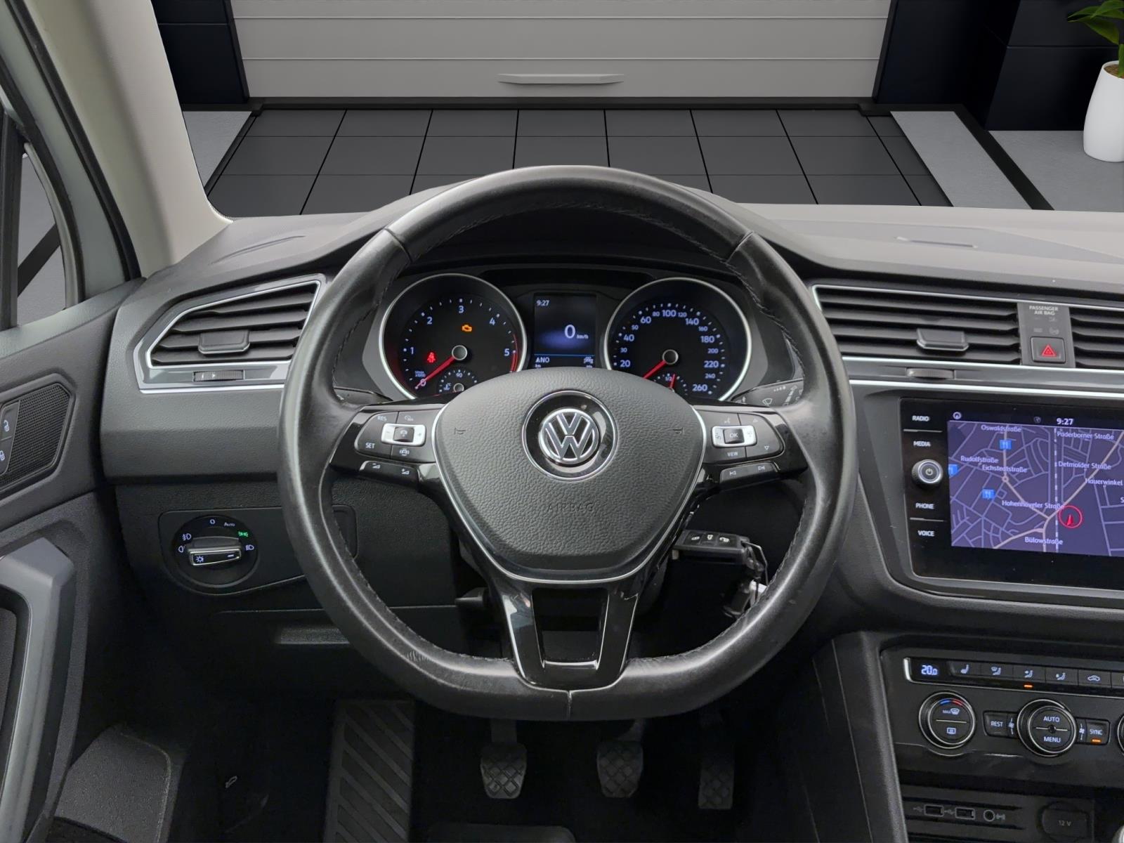 Volkswagen Tiguan 2.0 TDI Comfortline Navi LED AHK ACC RearView