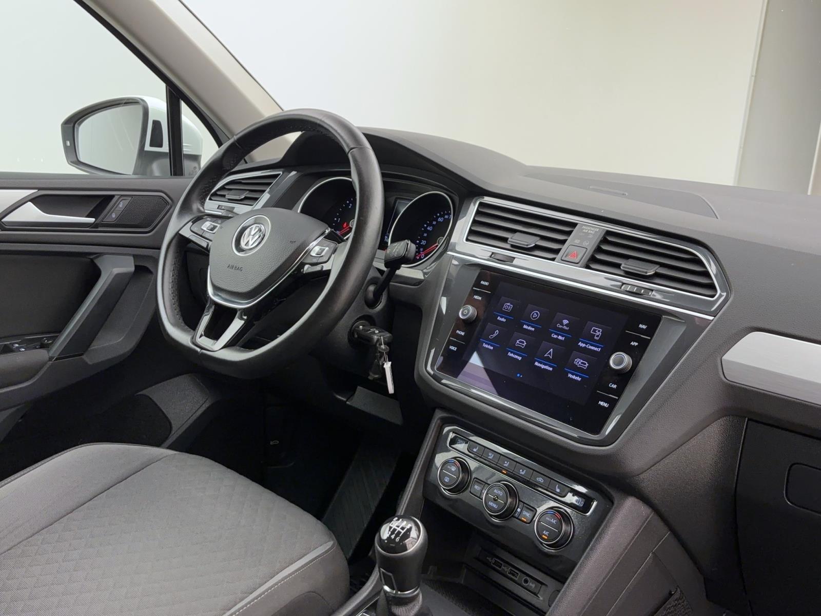 Volkswagen Tiguan 2.0 TDI Comfortline Navi LED AHK ACC RearView