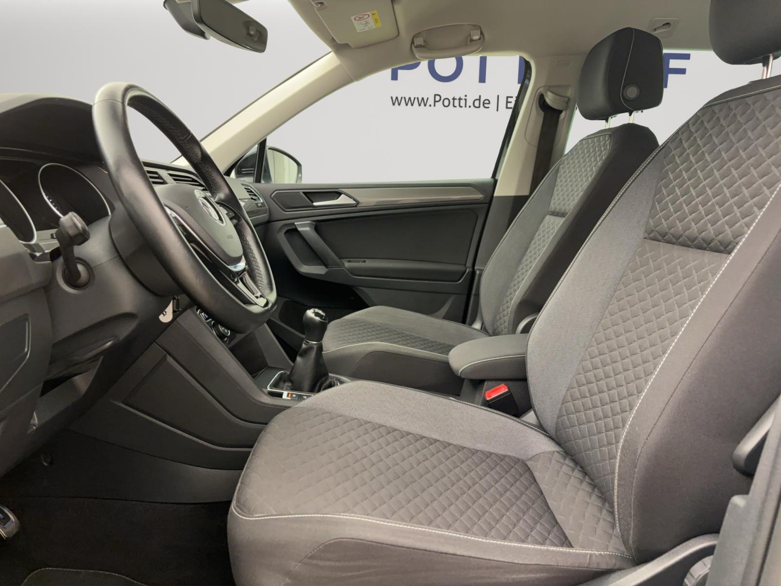 Volkswagen Tiguan 2.0 TDI Join Navi AHK LED ACC Sitzhzg