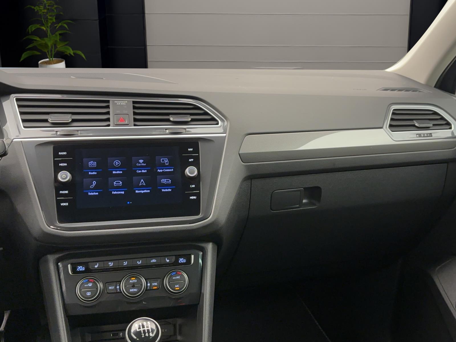 Volkswagen Tiguan 2.0 TDI Join Navi AHK LED ACC Sitzhzg