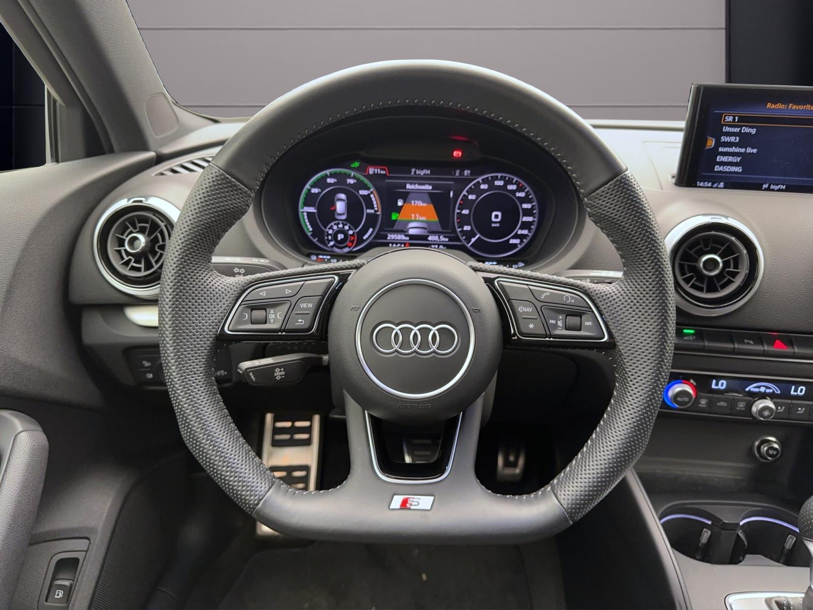Audi A3 Sportback 40 e-tron sportPDC LED Navi Sitzhzg Tempo
