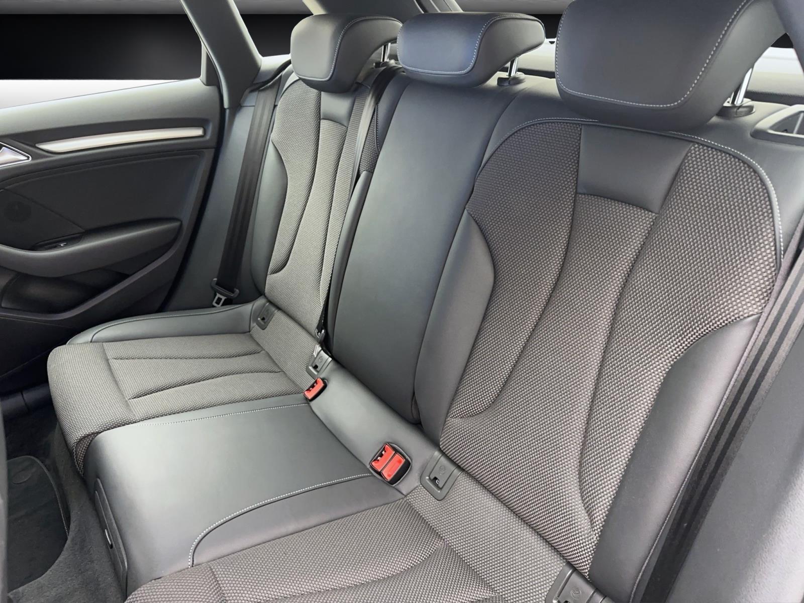 Audi A3 Sportback 40 e-tron sportPDC LED Navi Sitzhzg Tempo