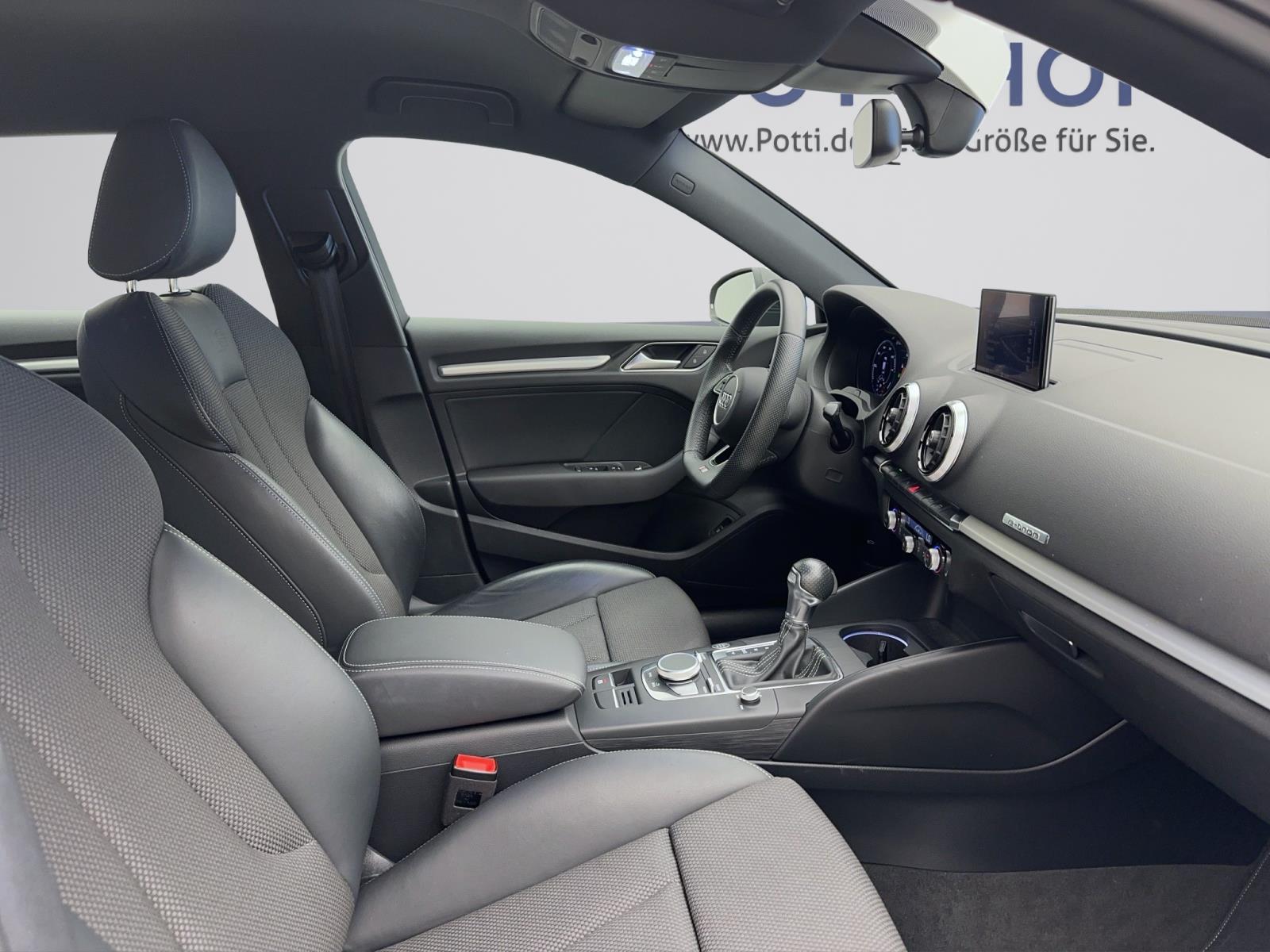 Audi A3 Sportback 40 e-tron sportPDC LED Navi Sitzhzg Tempo