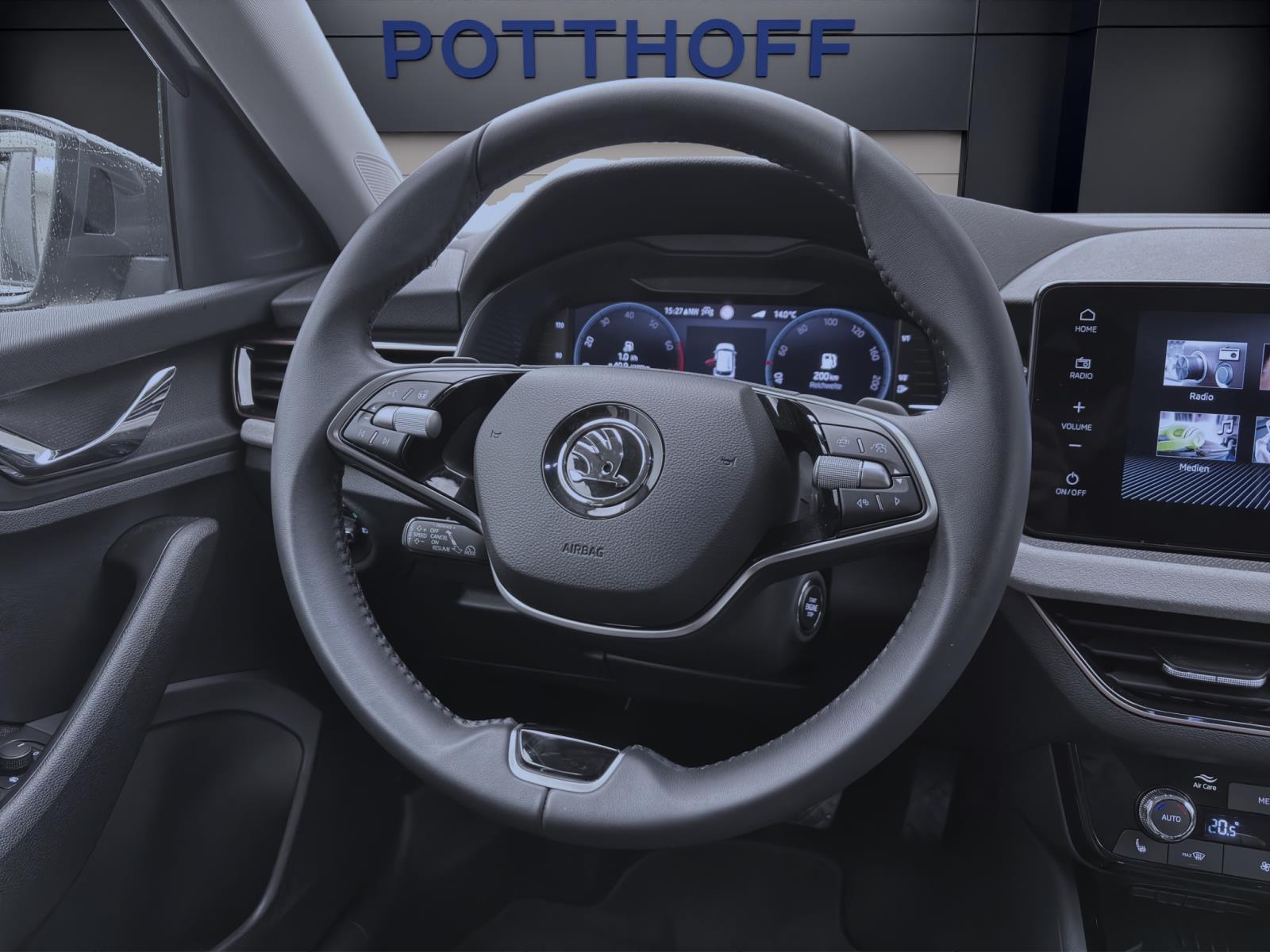 Skoda Kamiq 1.0 TSI DSG DRIVE AHK MATRIX NAVI ACC